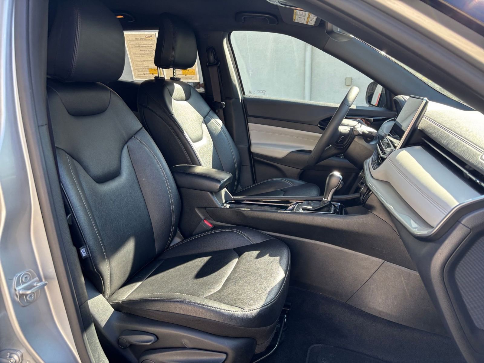 Thumbnail: 2025 Jeep Compass - 28