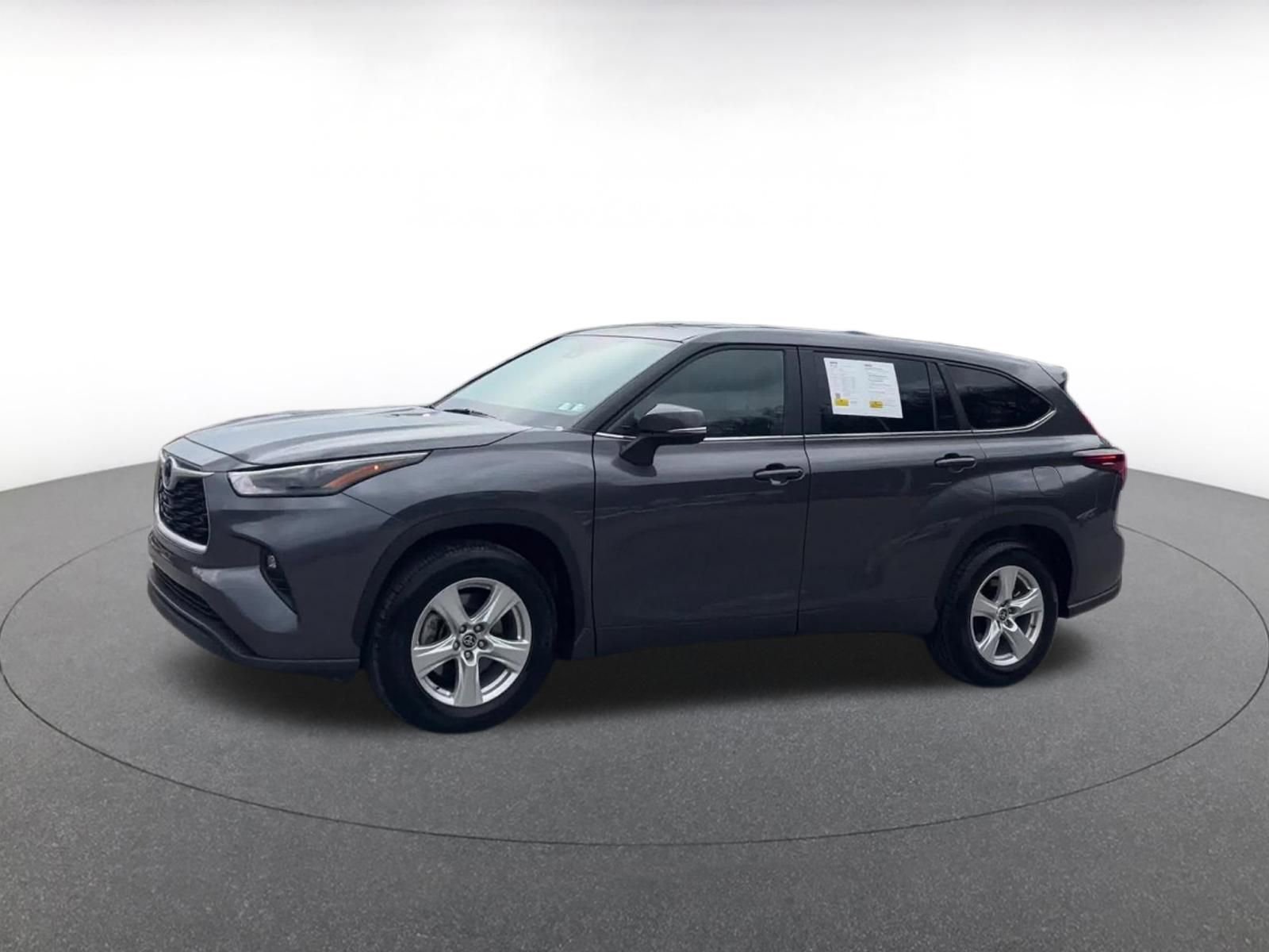 Thumbnail: 2025 Toyota Highlander - 8