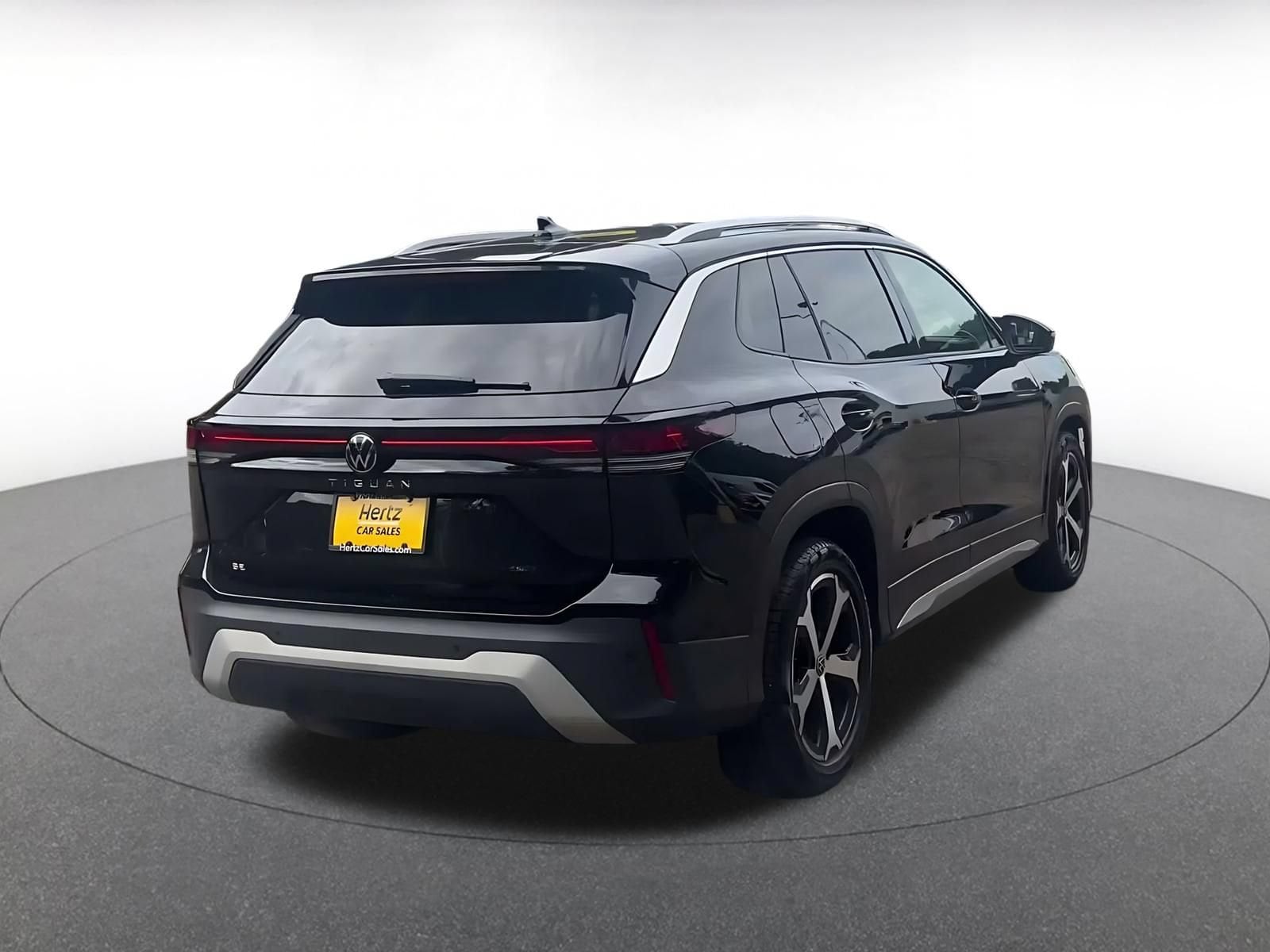 Thumbnail: 2026 Volkswagen Tiguan - 14
