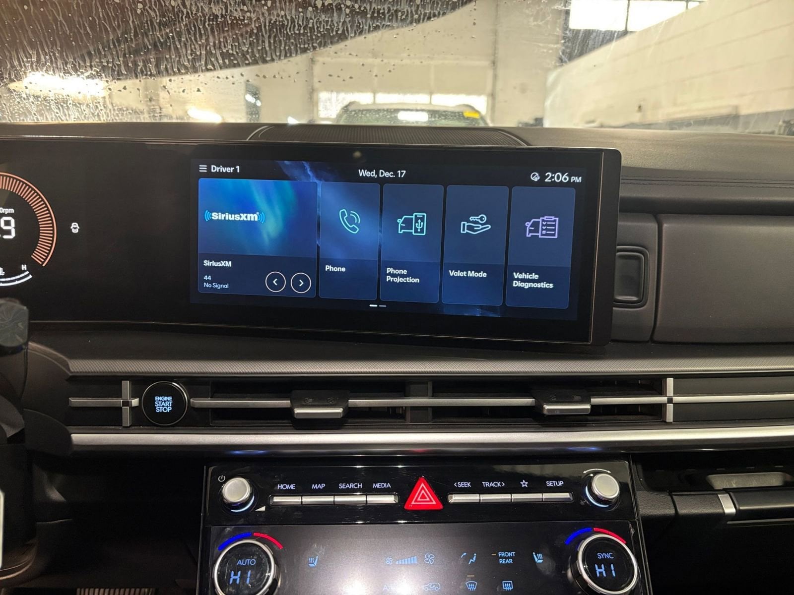 Thumbnail: 2025 Hyundai Santa Fe - 18