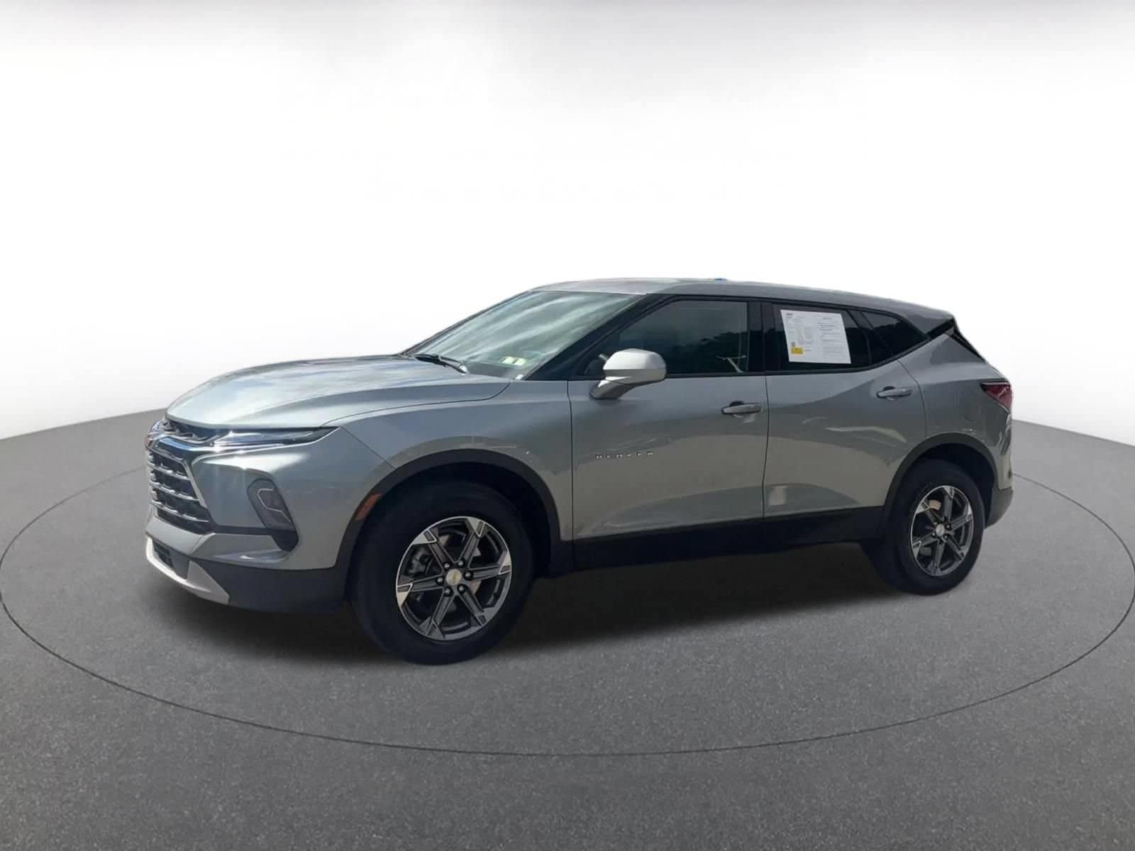 Thumbnail: 2026 Chevrolet Blazer - 8