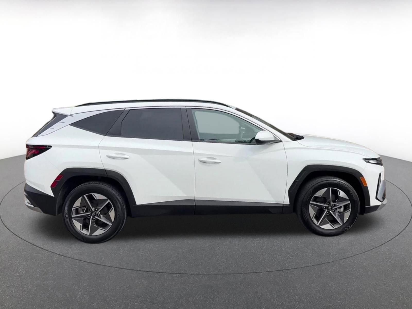 Thumbnail: 2025 Hyundai Tucson - 16