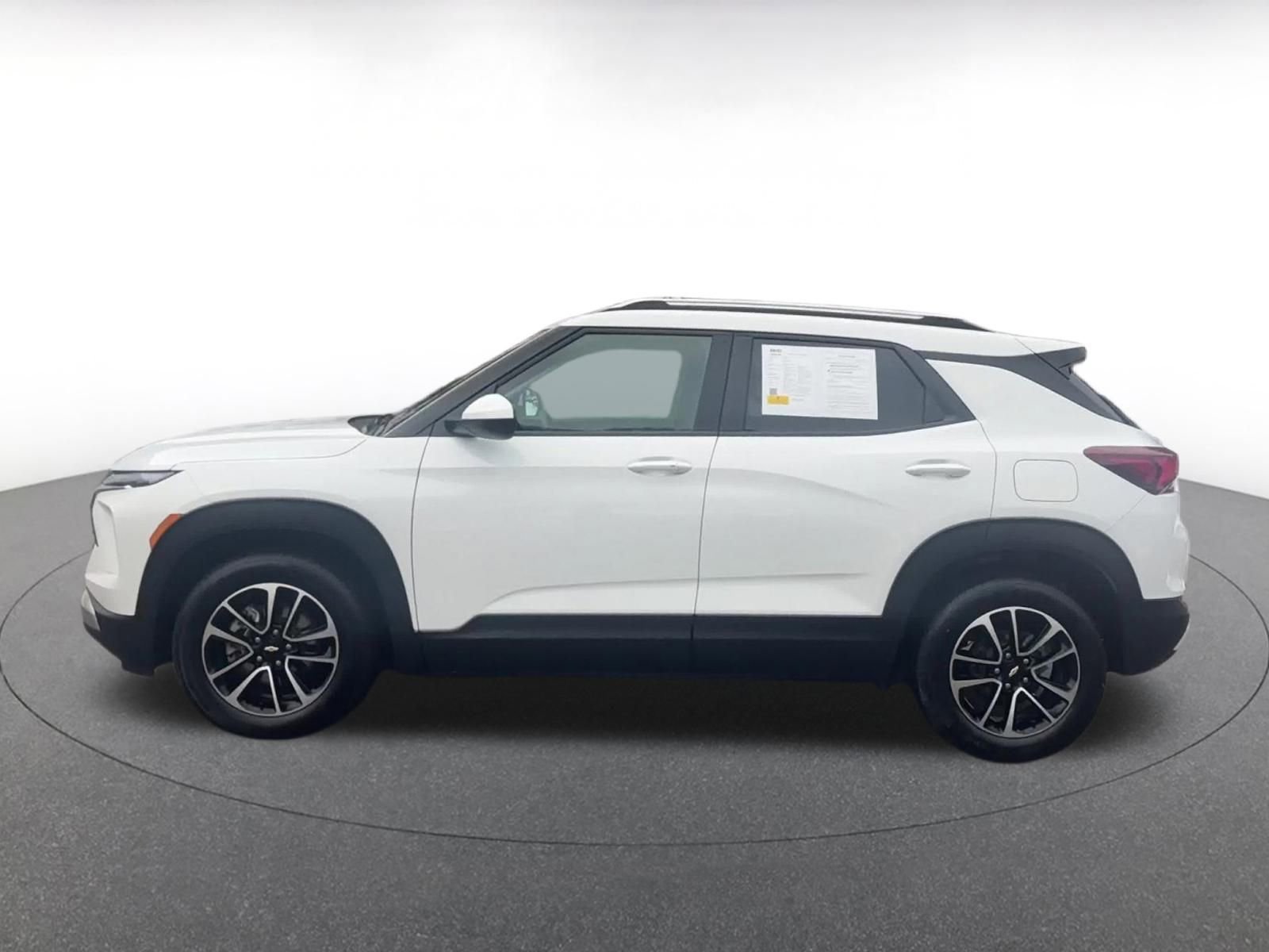 Thumbnail: 2025 Chevrolet TrailBlazer - 9