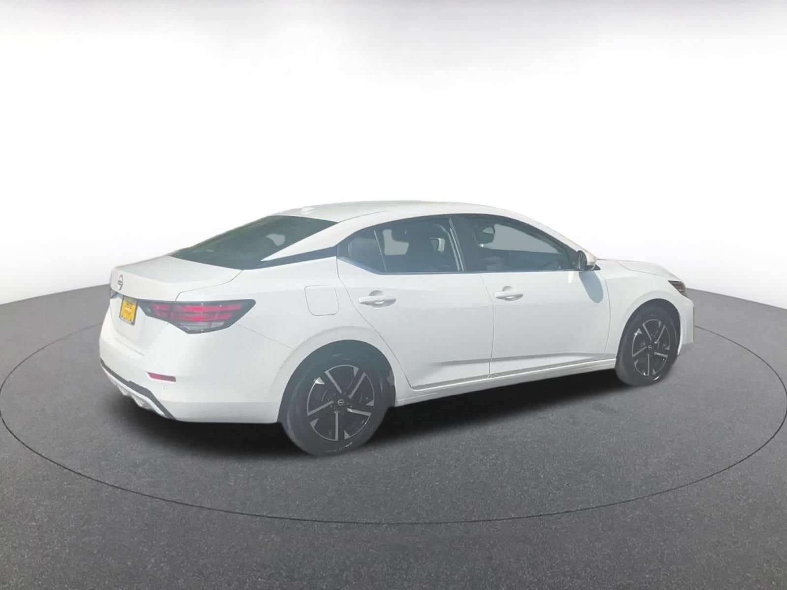 Thumbnail: 2025 Nissan Sentra - 12