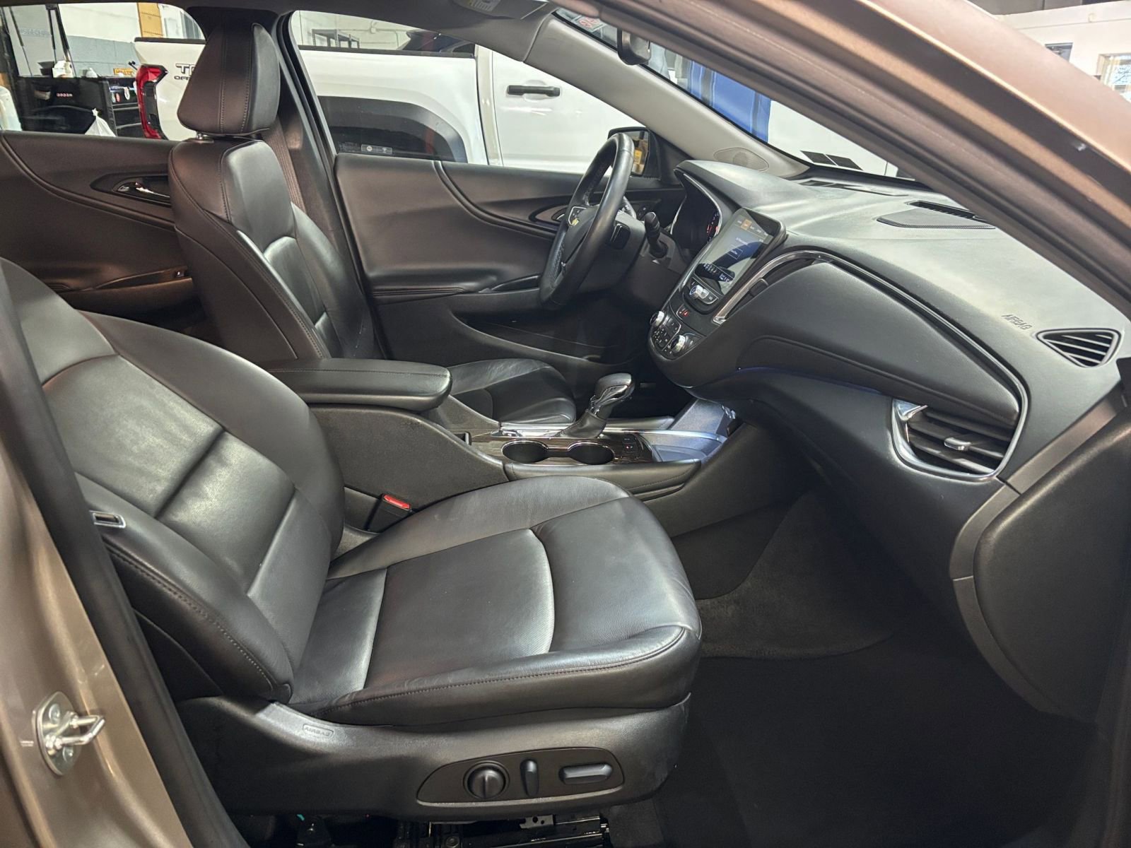 Thumbnail: 2024 Chevrolet Malibu - 27