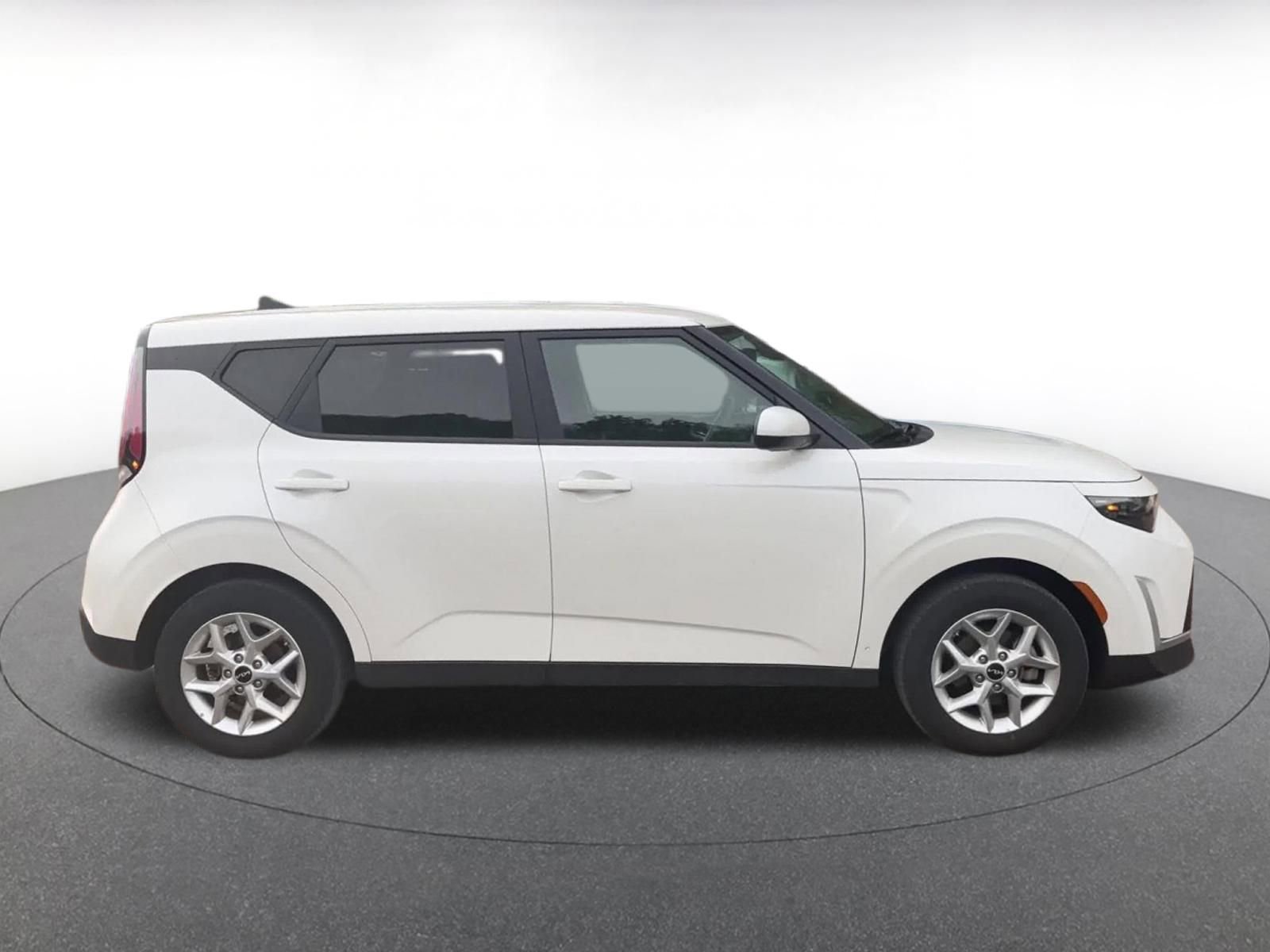 Thumbnail: 2025 Kia Soul - 9