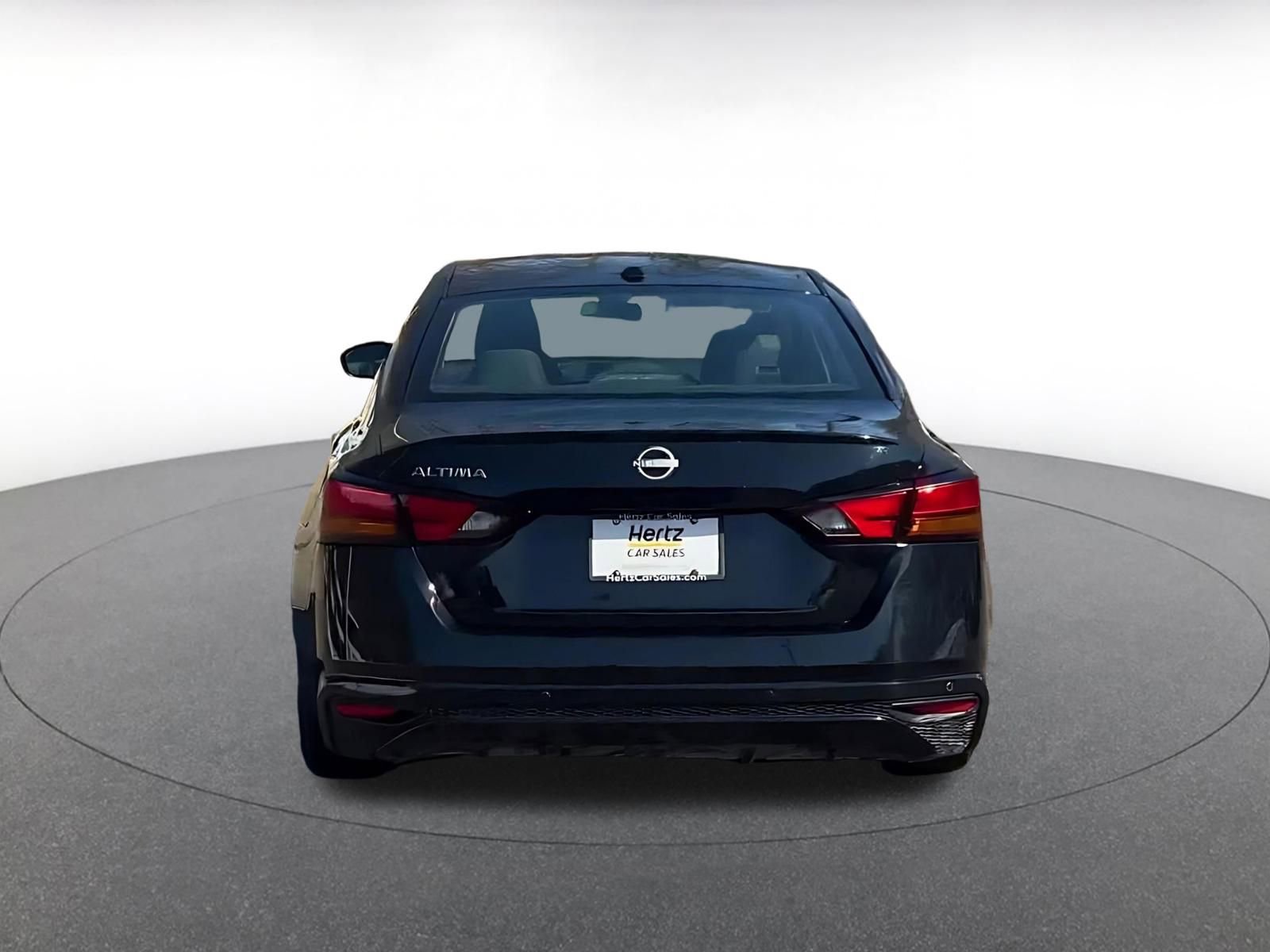 Thumbnail: 2025 Nissan Altima - 12