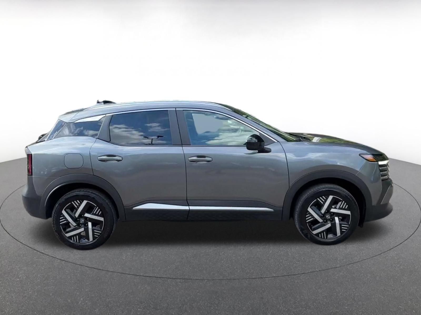 Thumbnail: 2026 Nissan Kicks - 15