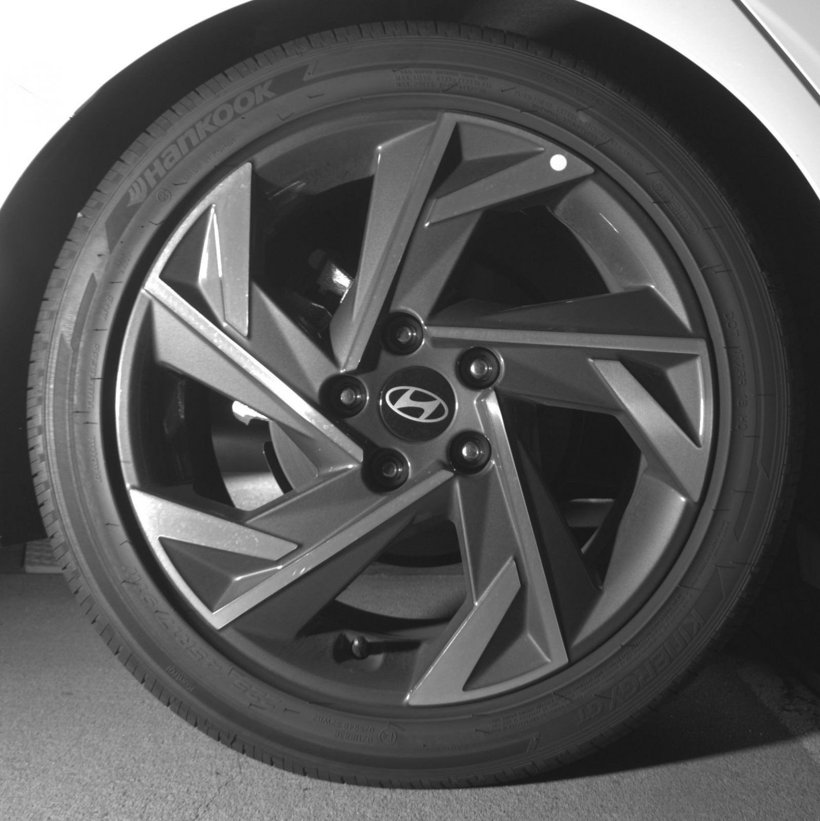 Thumbnail: 2025 Hyundai Elantra - 18