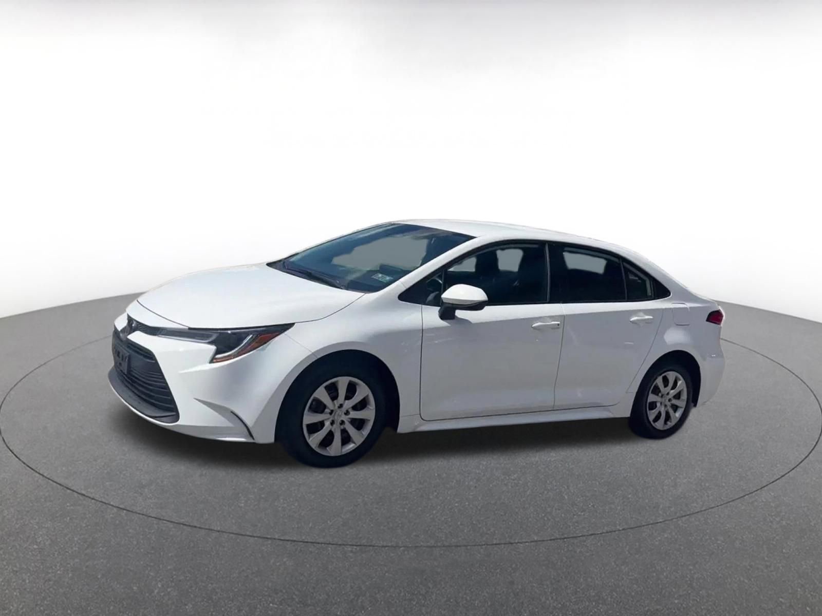 Thumbnail: 2025 Toyota Corolla - 8