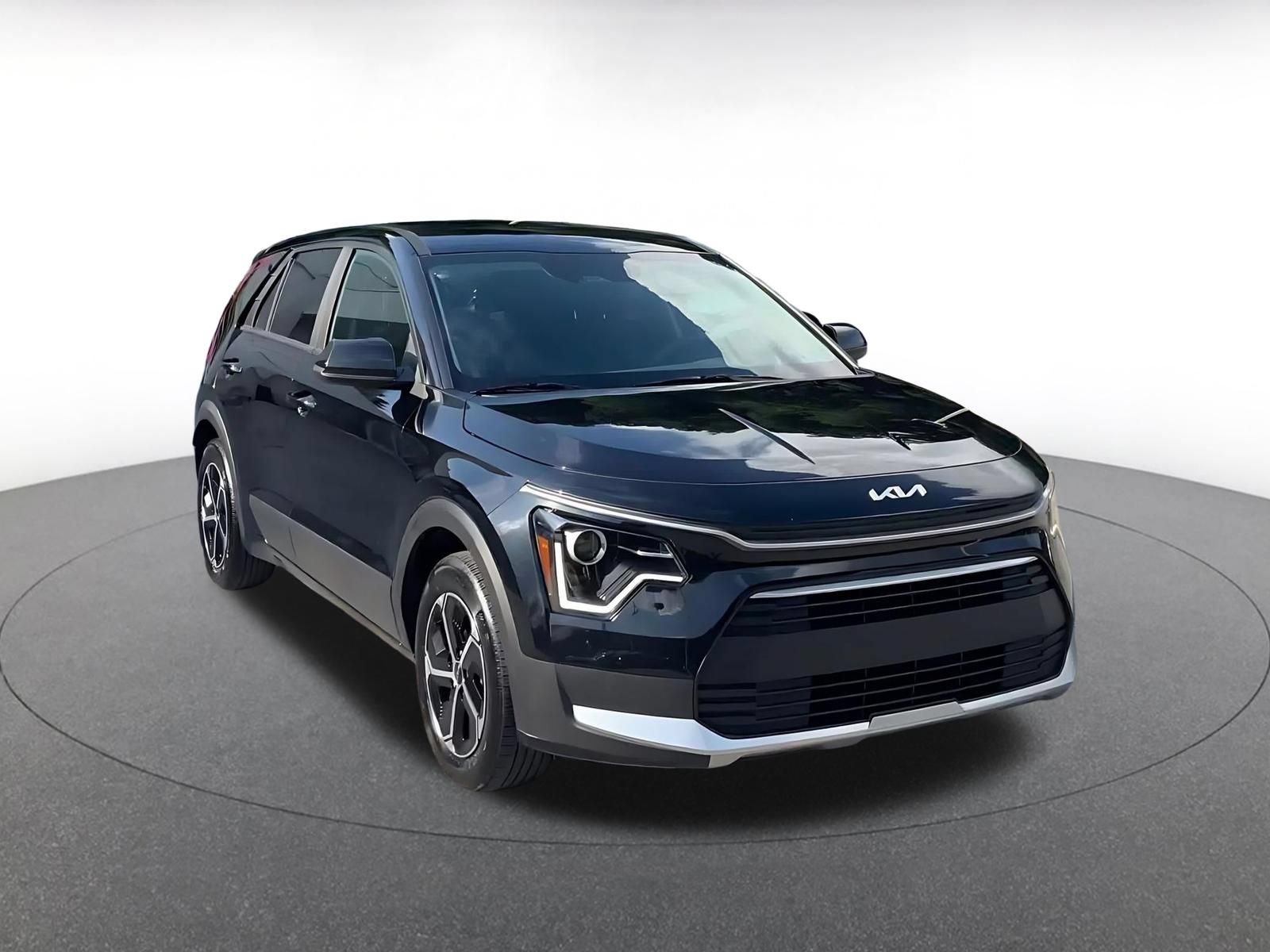 Thumbnail: 2026 Kia Niro - 3