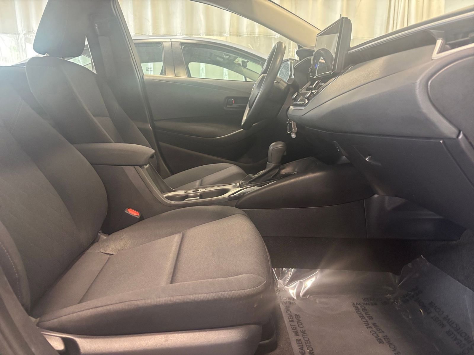 Thumbnail: 2025 Toyota Corolla - 25