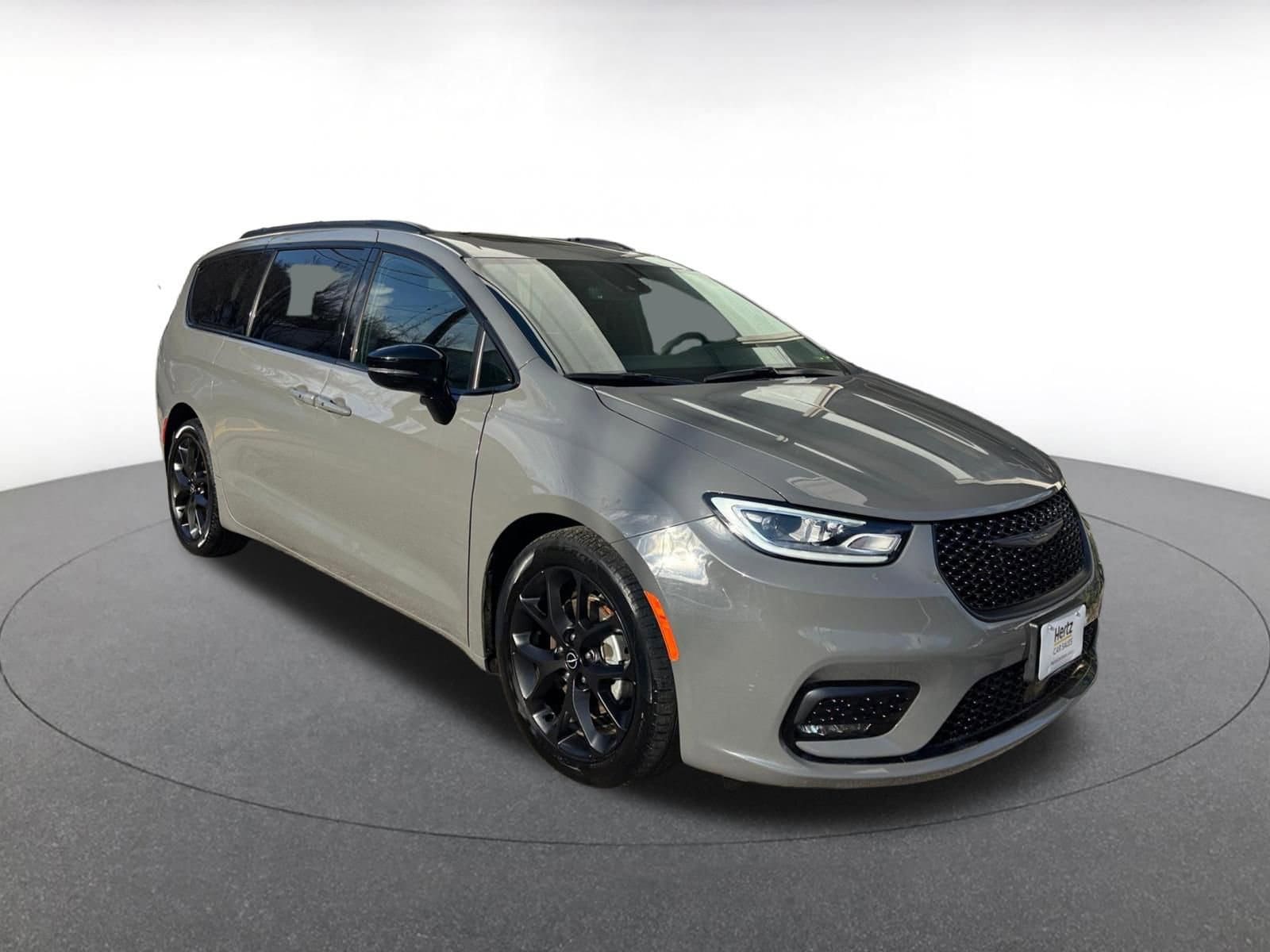 Thumbnail: 2025 Chrysler Pacifica - 1