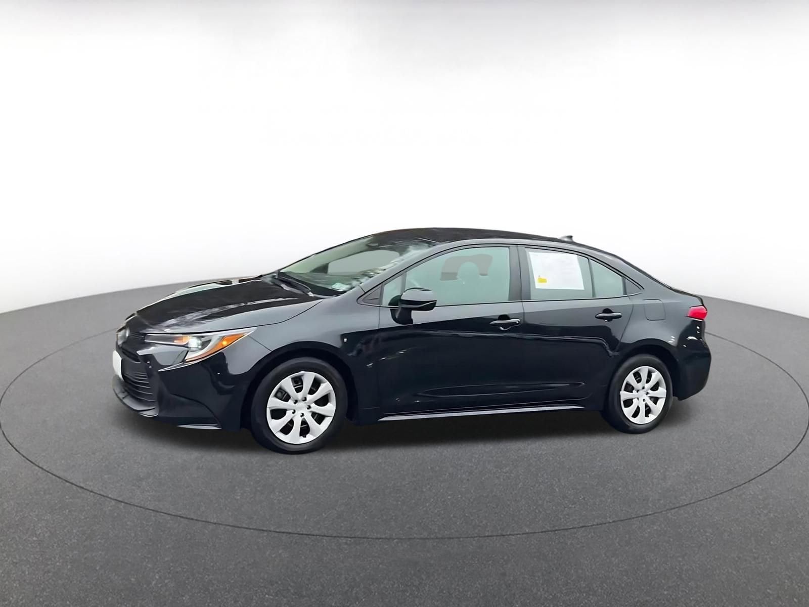 Thumbnail: 2025 Toyota Corolla - 8