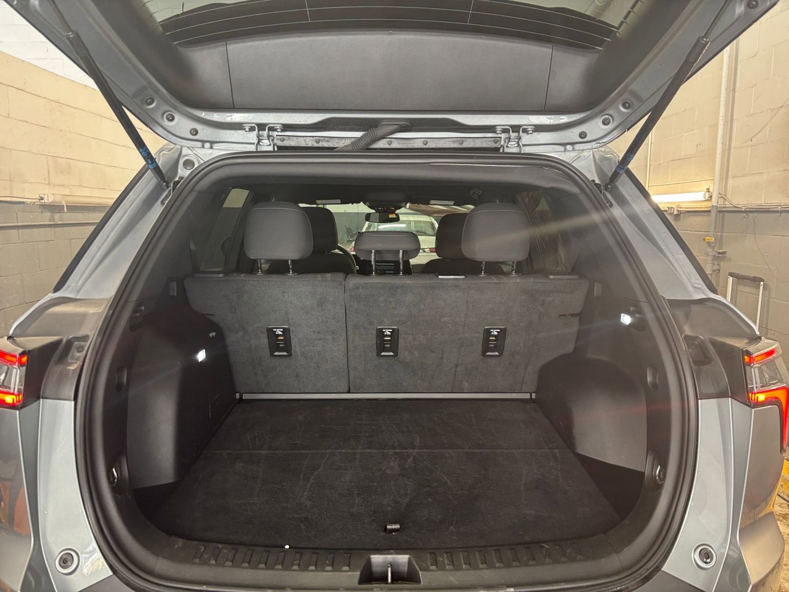 Thumbnail: 2025 Chevrolet Equinox - 30