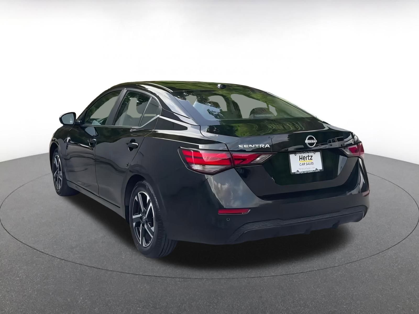 Thumbnail: 2024 Nissan Sentra - 11