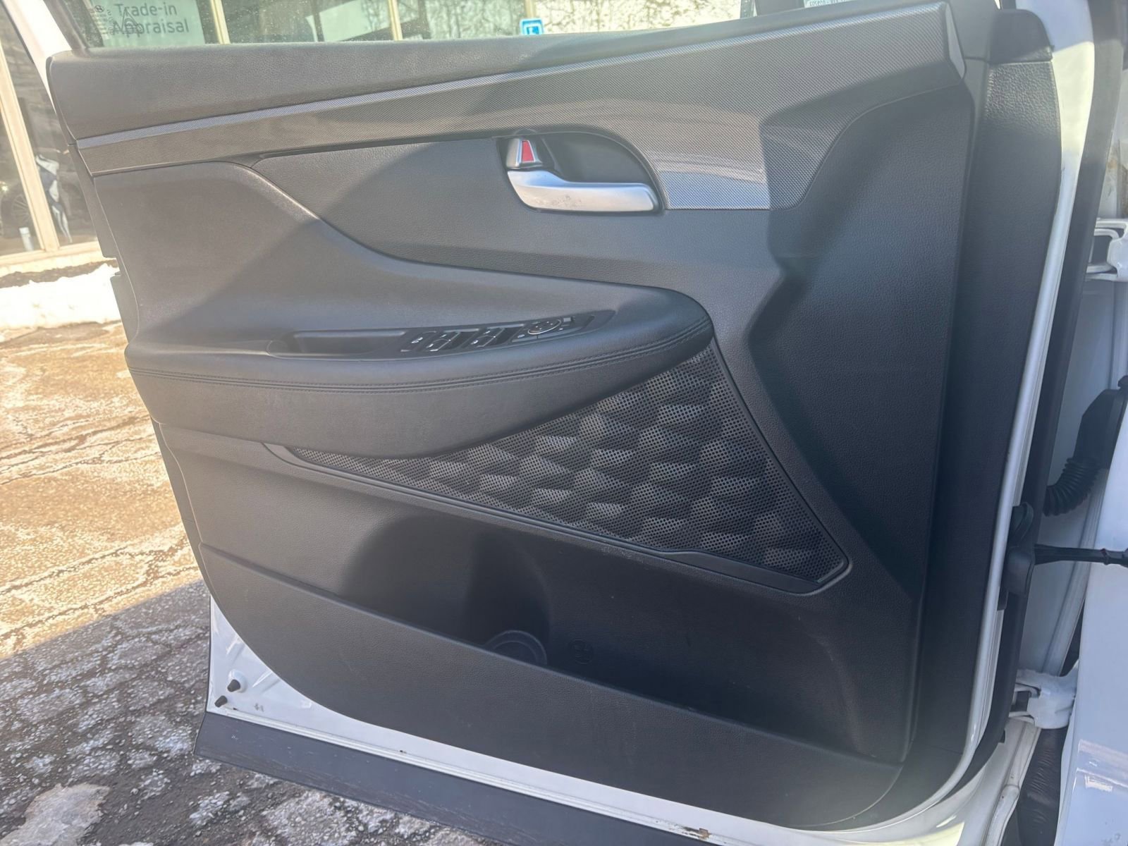 Thumbnail: 2023 Hyundai Santa Fe - 18