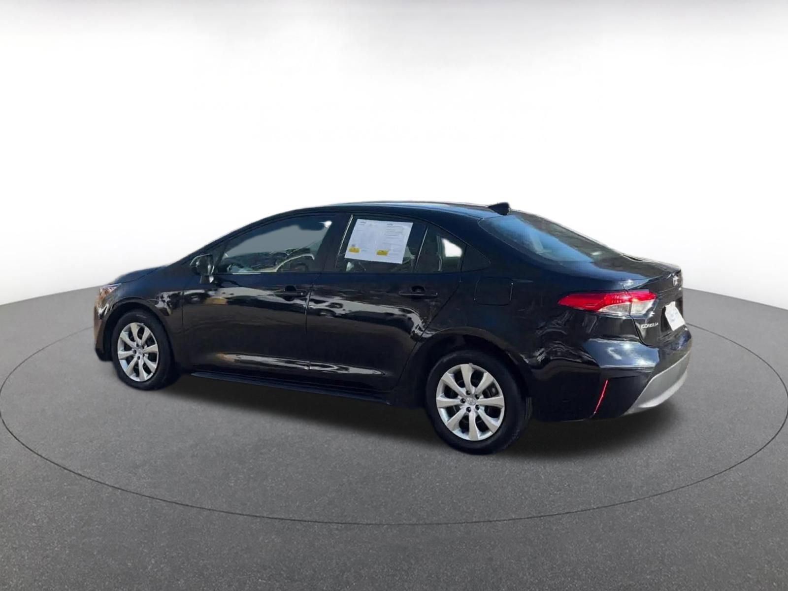 Thumbnail: 2025 Toyota Corolla - 10