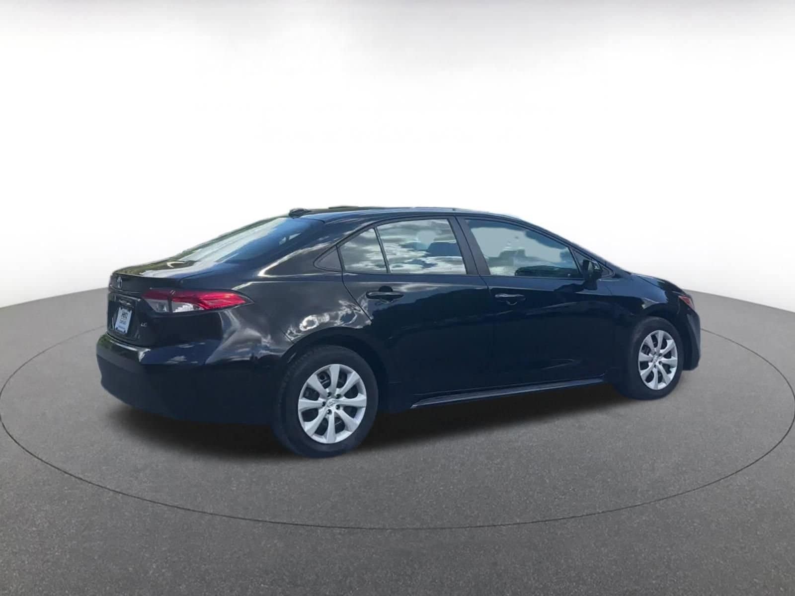 Thumbnail: 2024 Toyota Corolla - 15