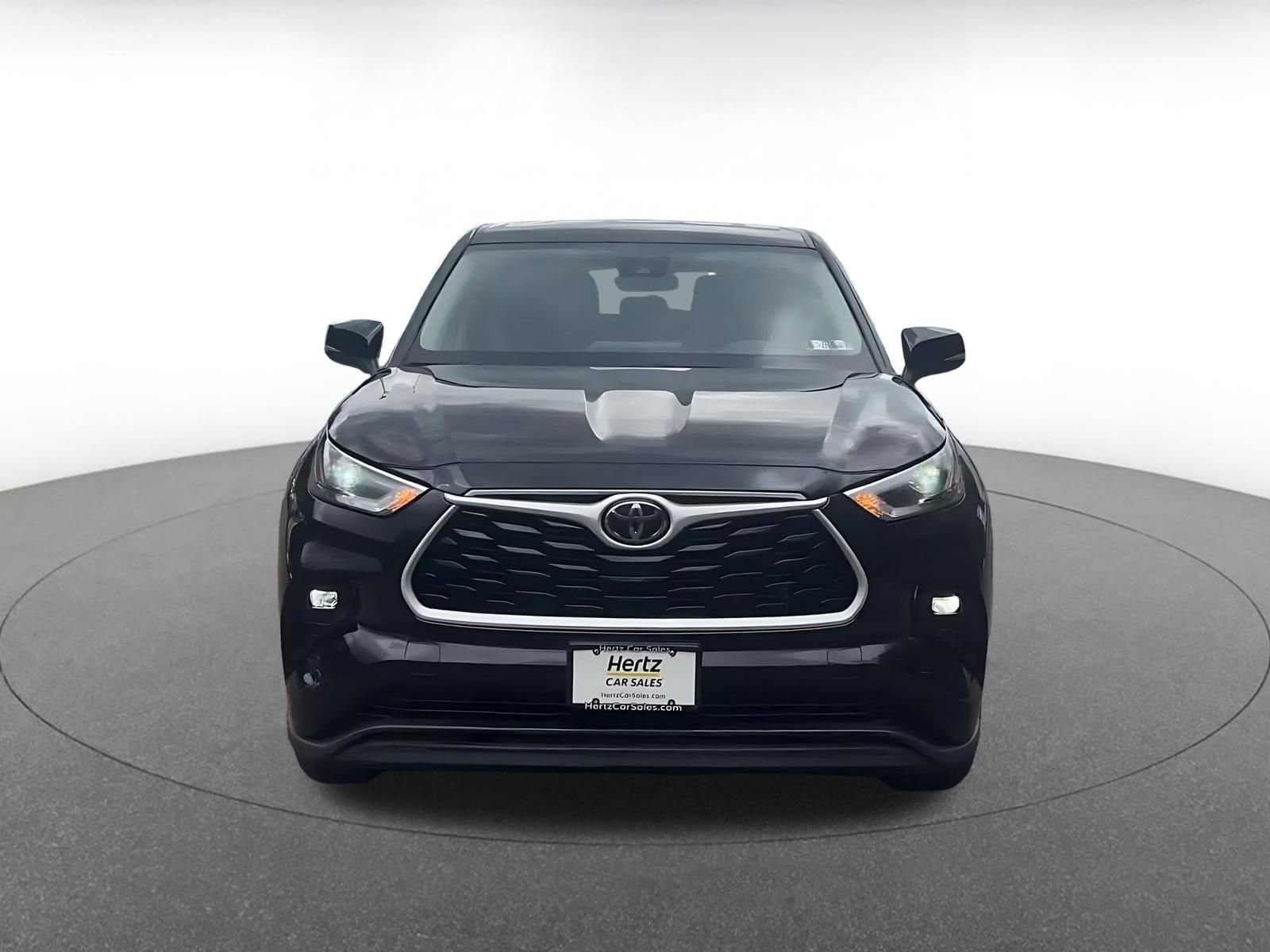 Thumbnail: 2025 Toyota Highlander - 4