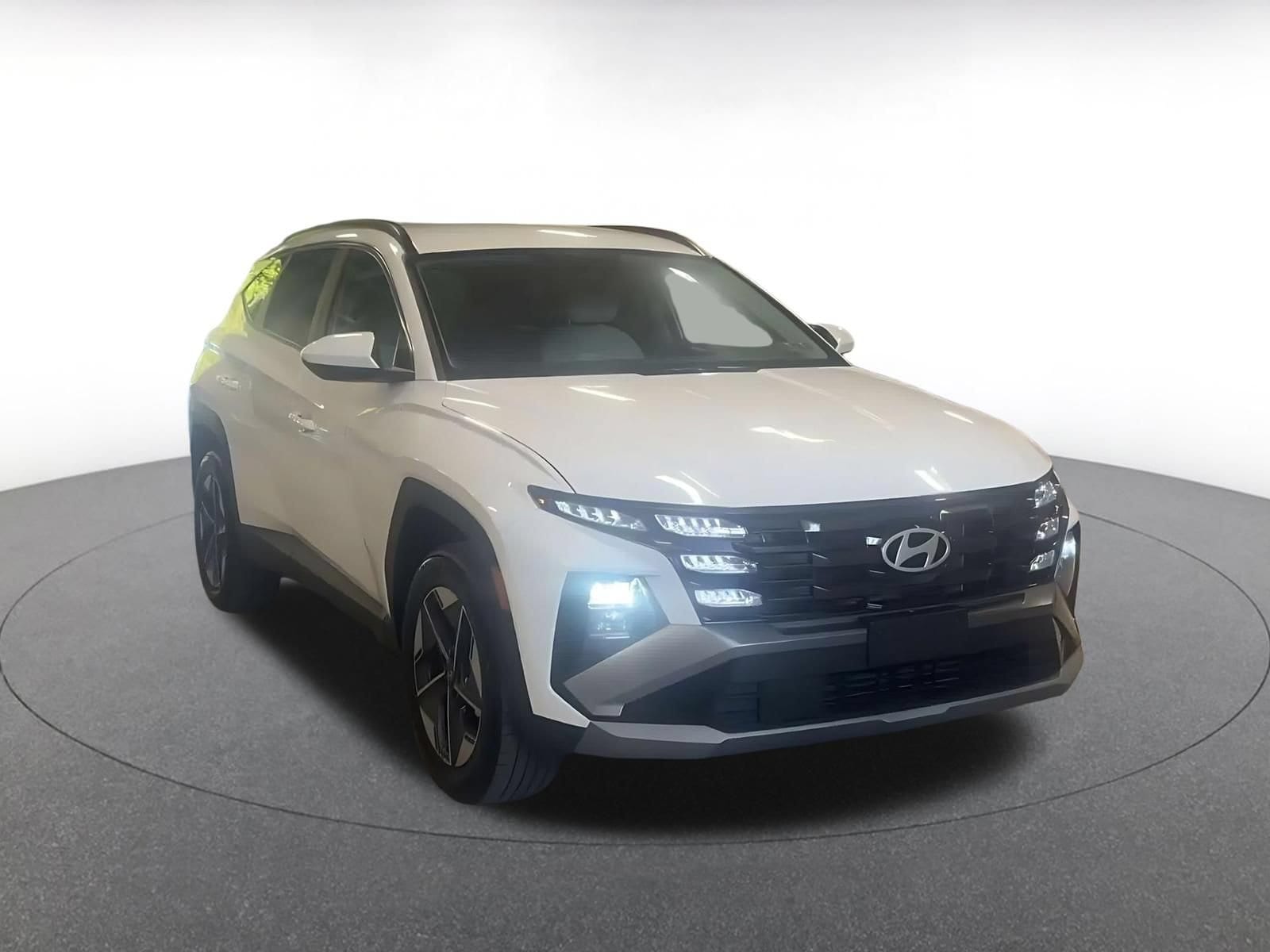 Thumbnail: 2026 Hyundai Tucson - 3