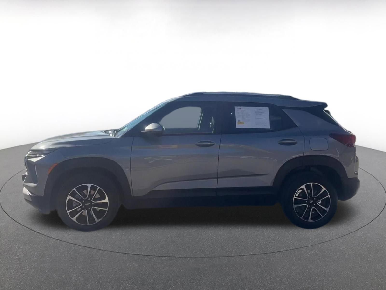 Thumbnail: 2025 Chevrolet TrailBlazer - 9