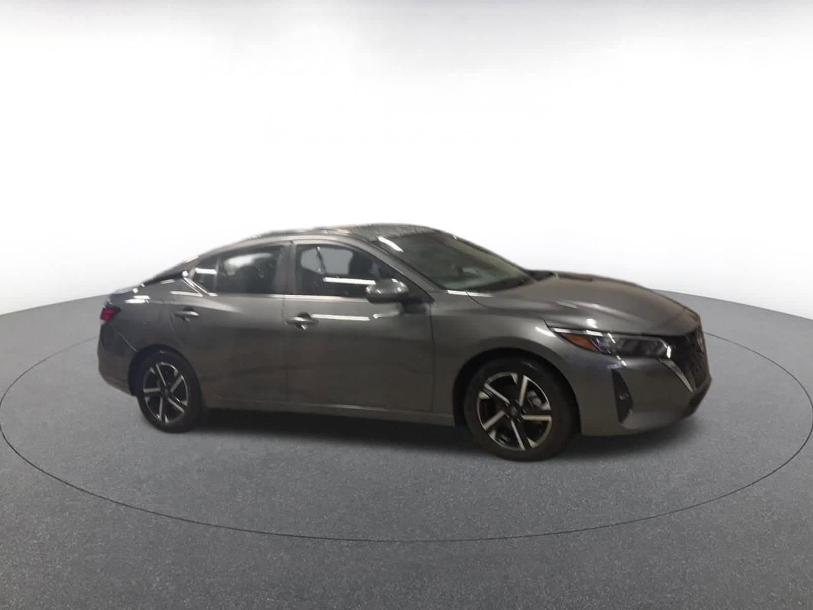 Thumbnail: 2025 Nissan Sentra - 2