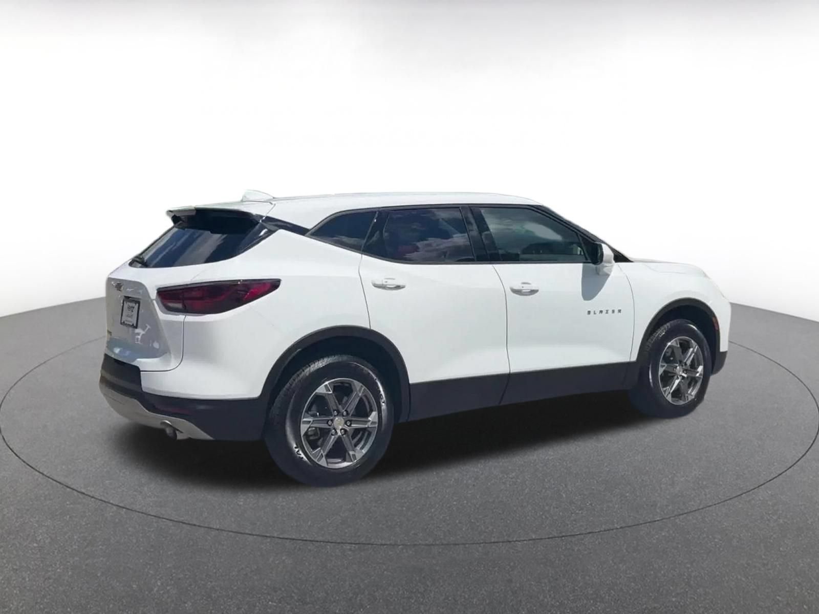 Thumbnail: 2025 Chevrolet Blazer - 15
