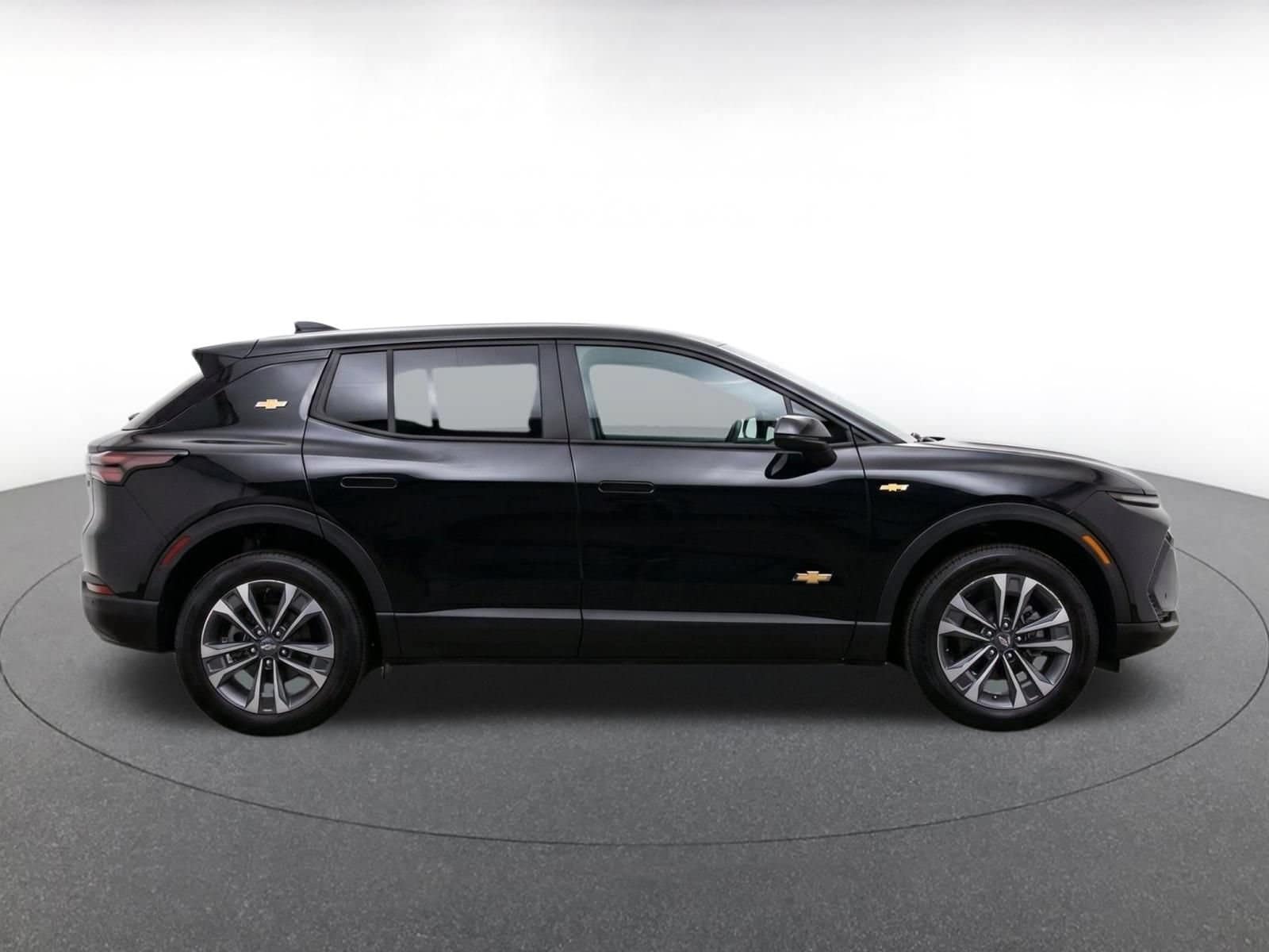 Thumbnail: 2025 Chevrolet Equinox - 8