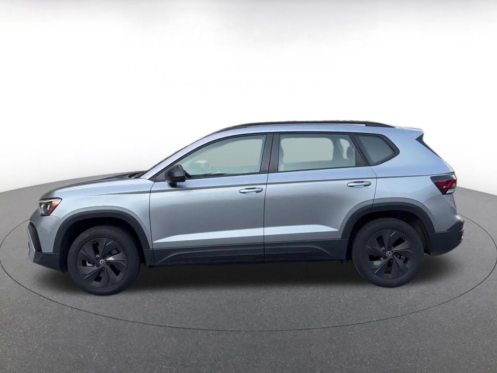 Thumbnail: 2025 Volkswagen Taos - 9