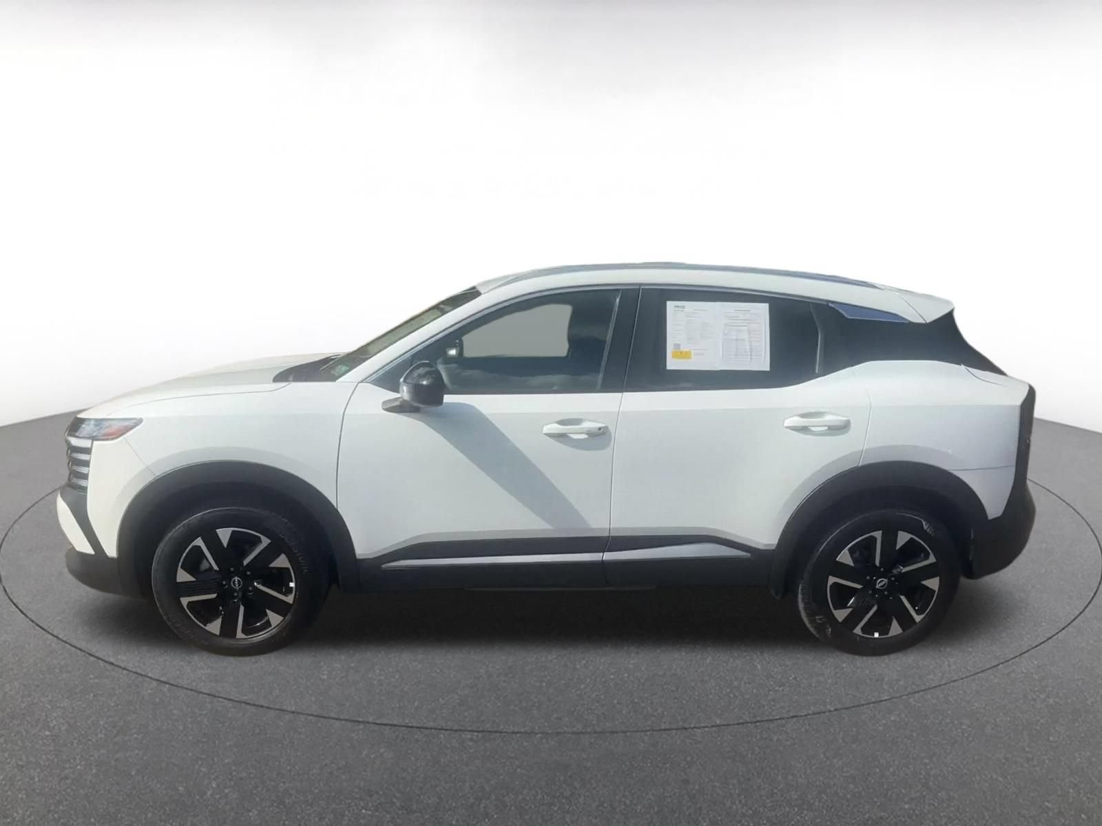 Thumbnail: 2026 Nissan Kicks - 8