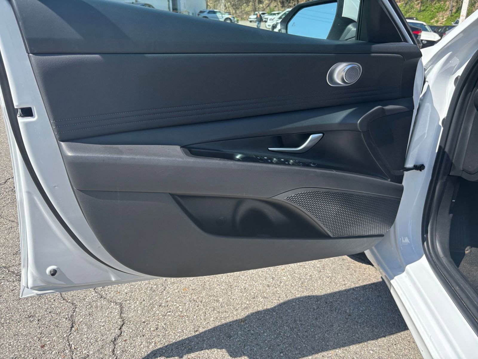 Thumbnail: 2025 Hyundai Elantra - 18