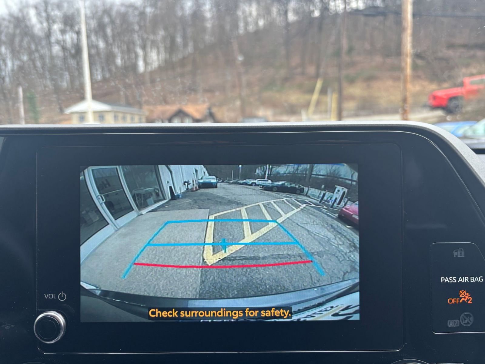 Thumbnail: 2025 Toyota Highlander - 25