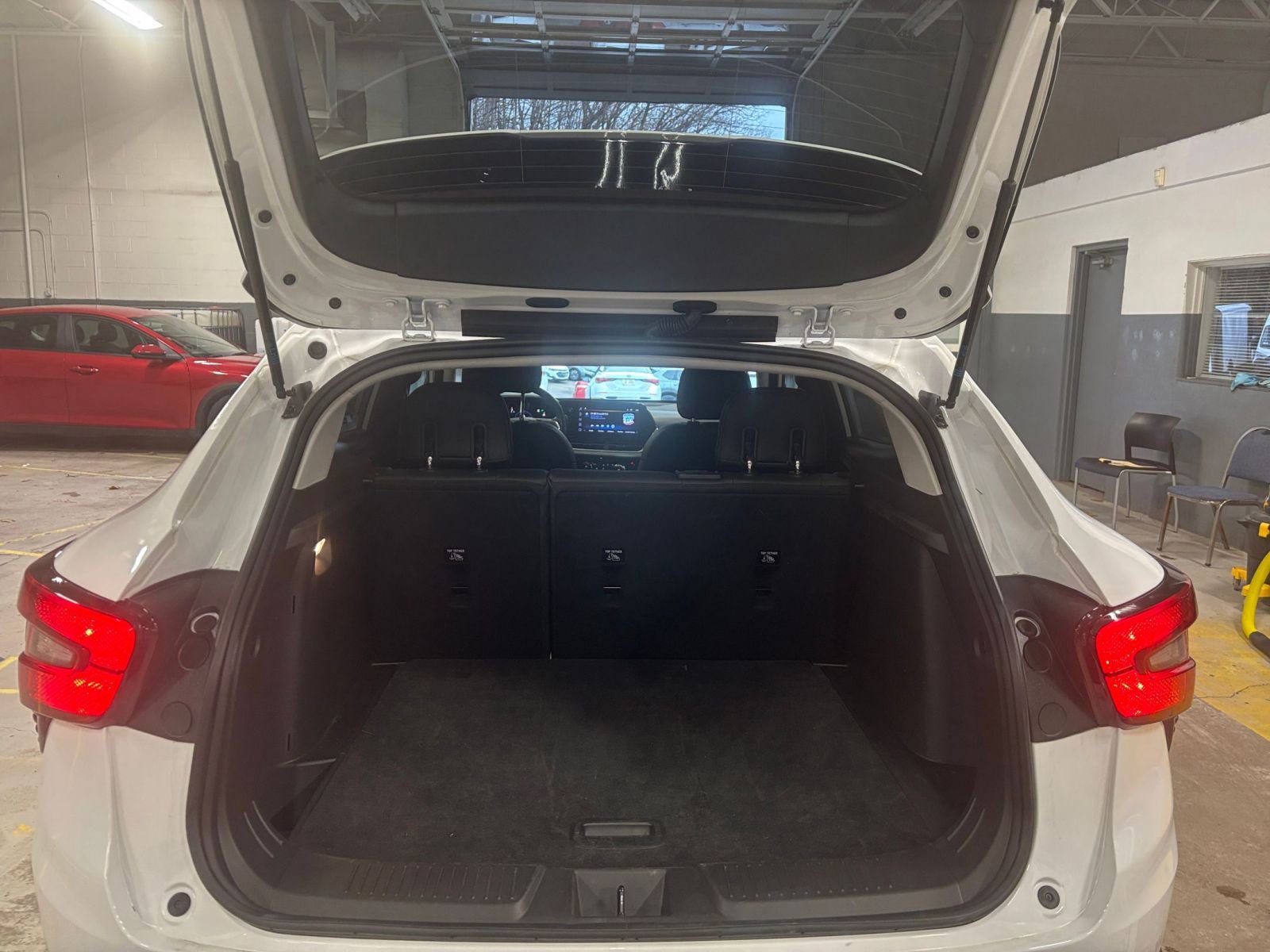 Thumbnail: 2025 Chevrolet Trax - 30