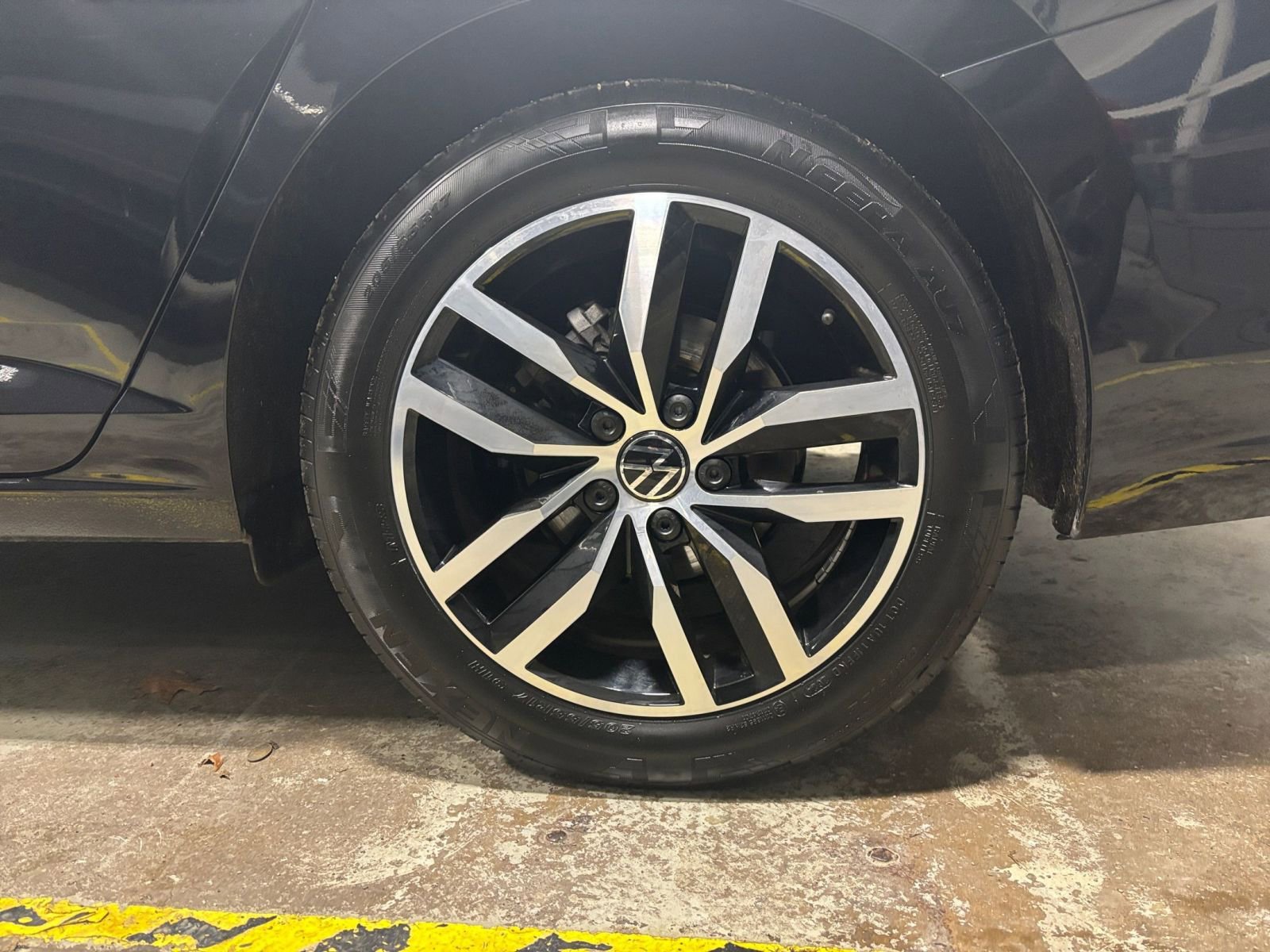 Thumbnail: 2025 Volkswagen Jetta - 30