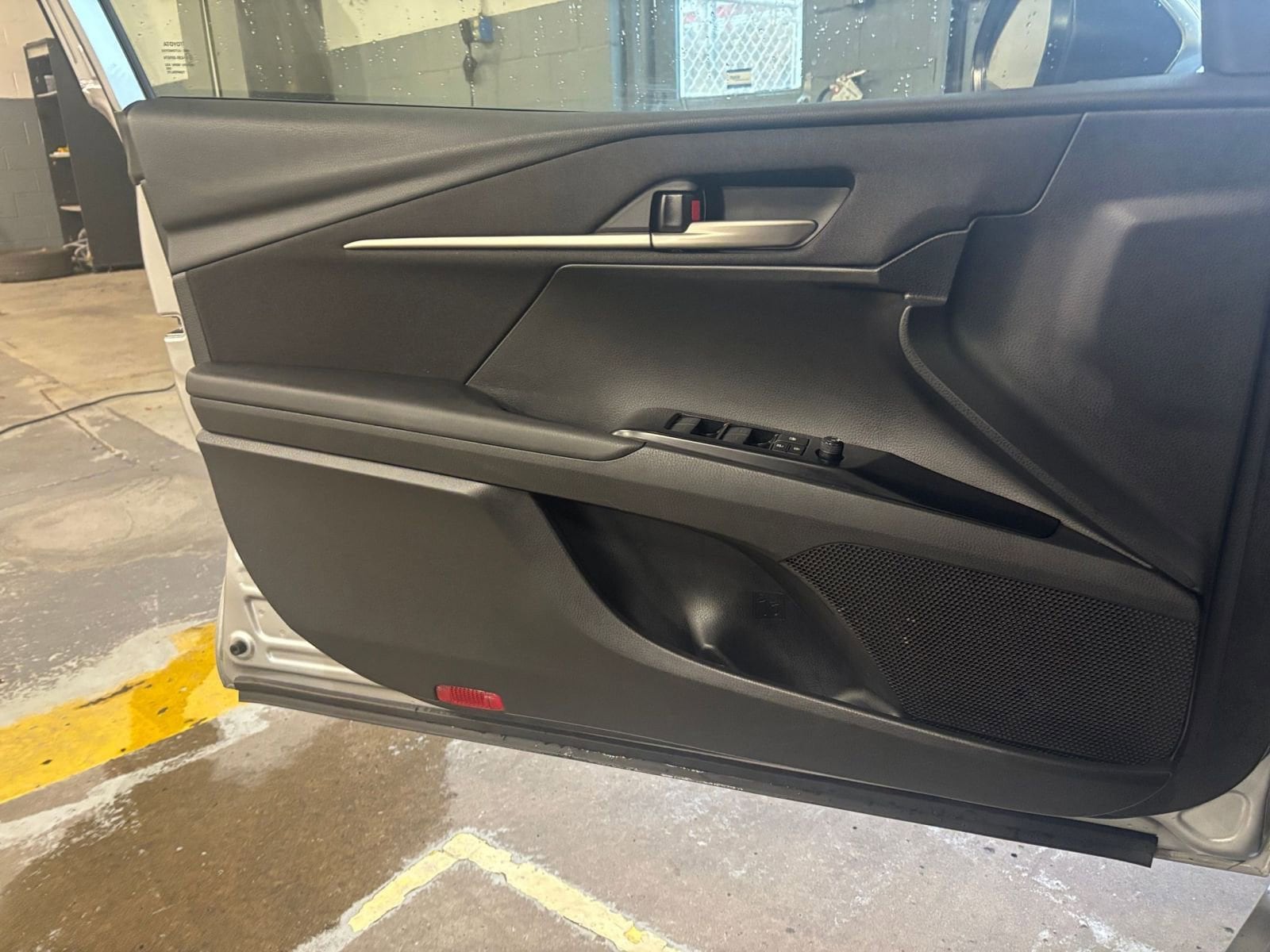 Thumbnail: 2025 Toyota Camry - 20