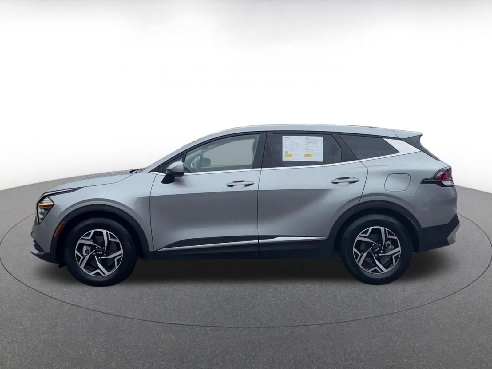 Thumbnail: 2025 Kia Sportage - 9