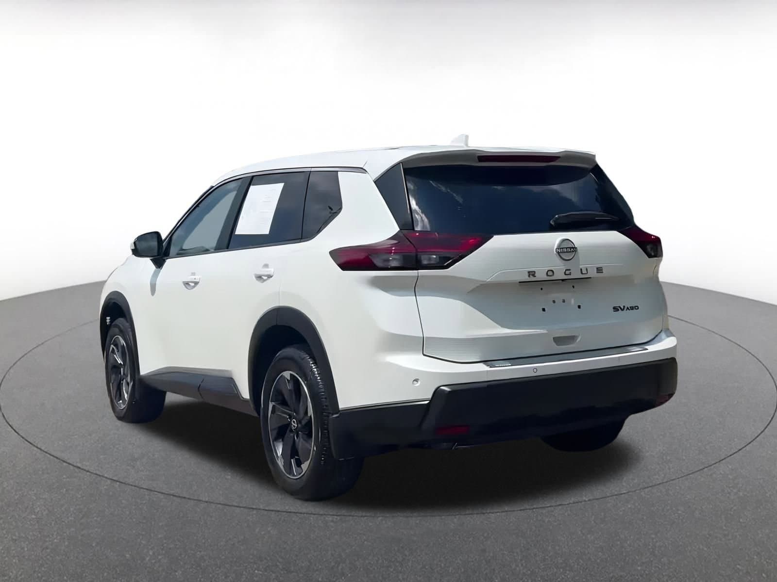 Thumbnail: 2024 Nissan Rogue - 11