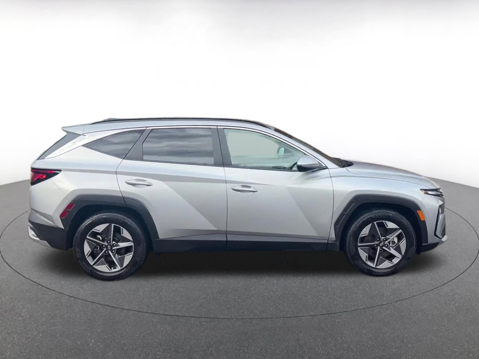 Thumbnail: 2025 Hyundai Tucson - 16