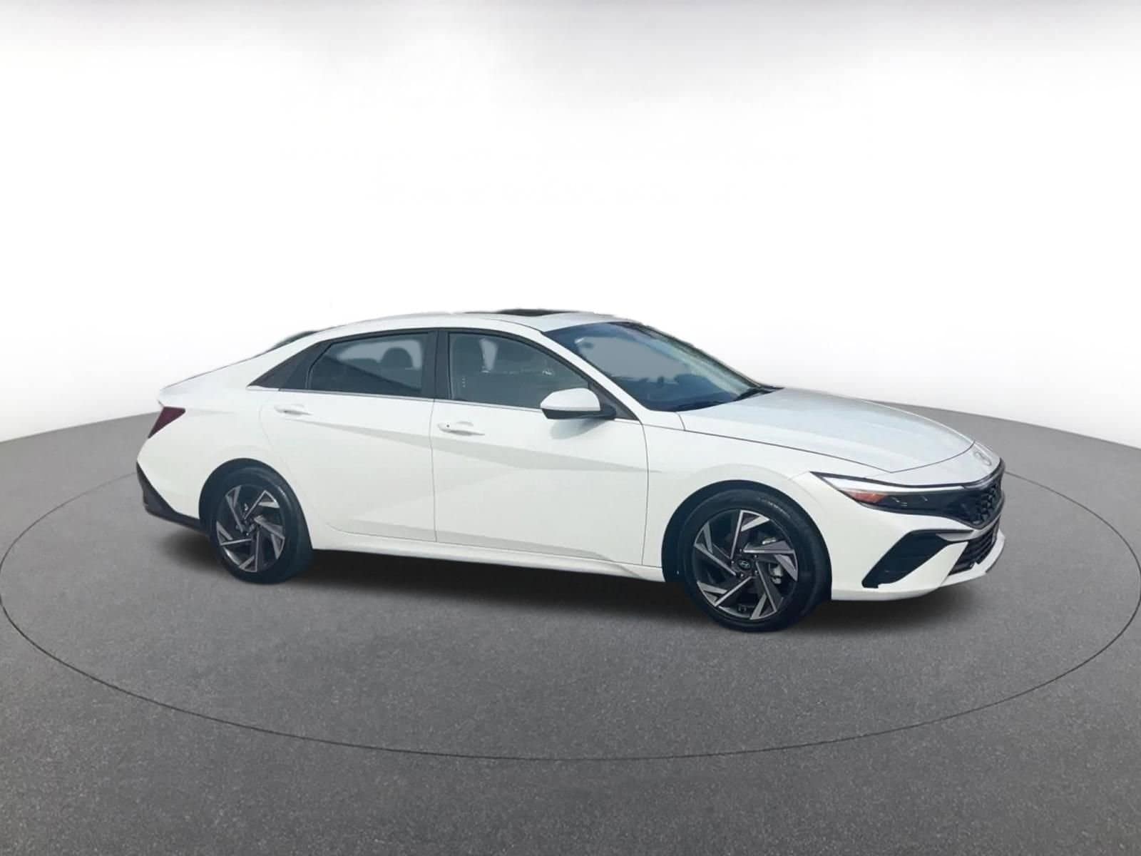 Thumbnail: 2025 Hyundai Elantra - 2