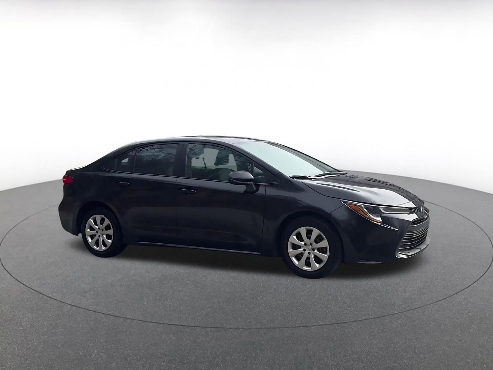 Thumbnail: 2025 Toyota Corolla - 2