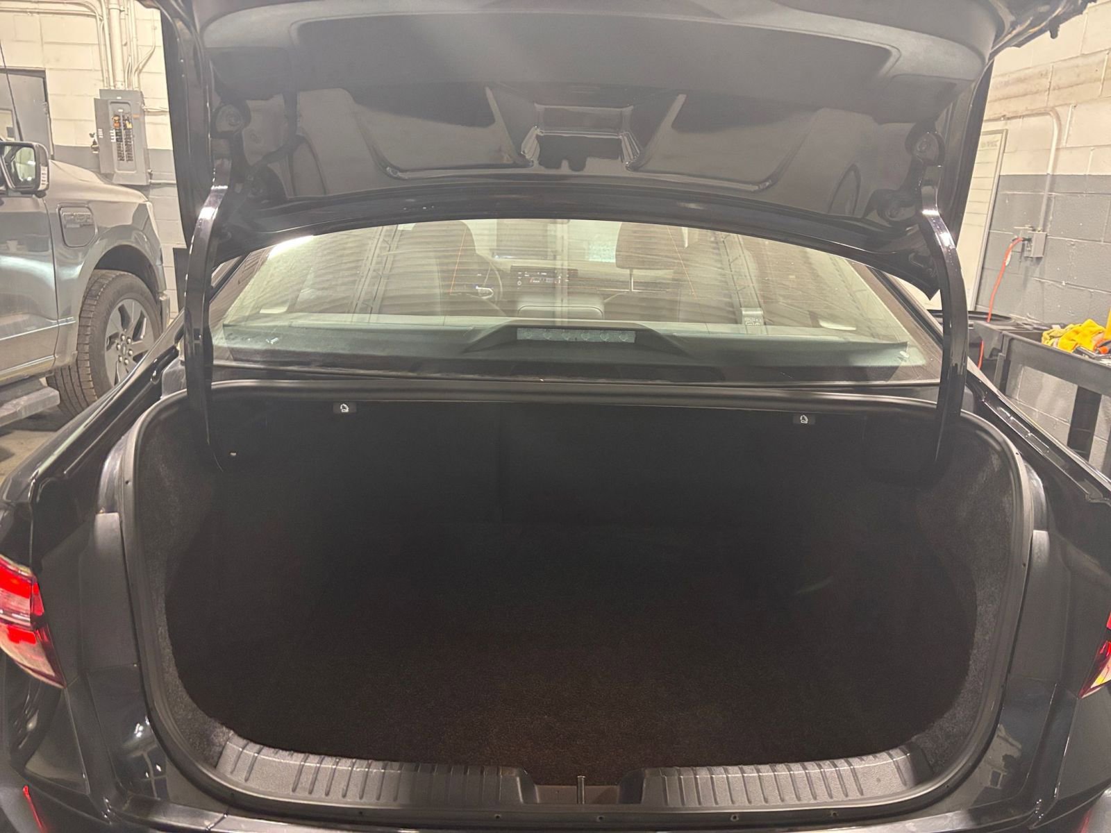 Thumbnail: 2025 Volkswagen Jetta - 31