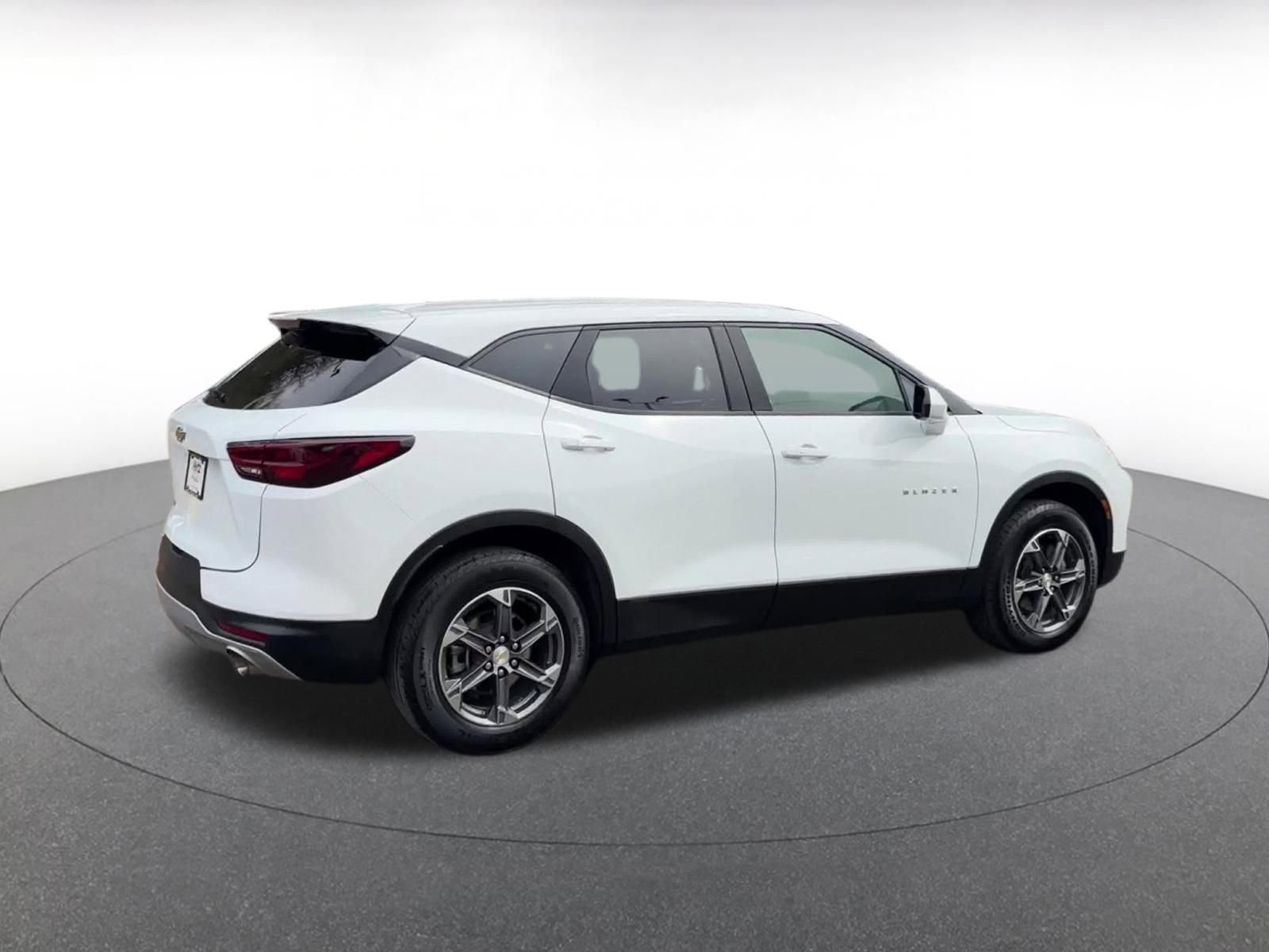 Thumbnail: 2025 Chevrolet Blazer - 15