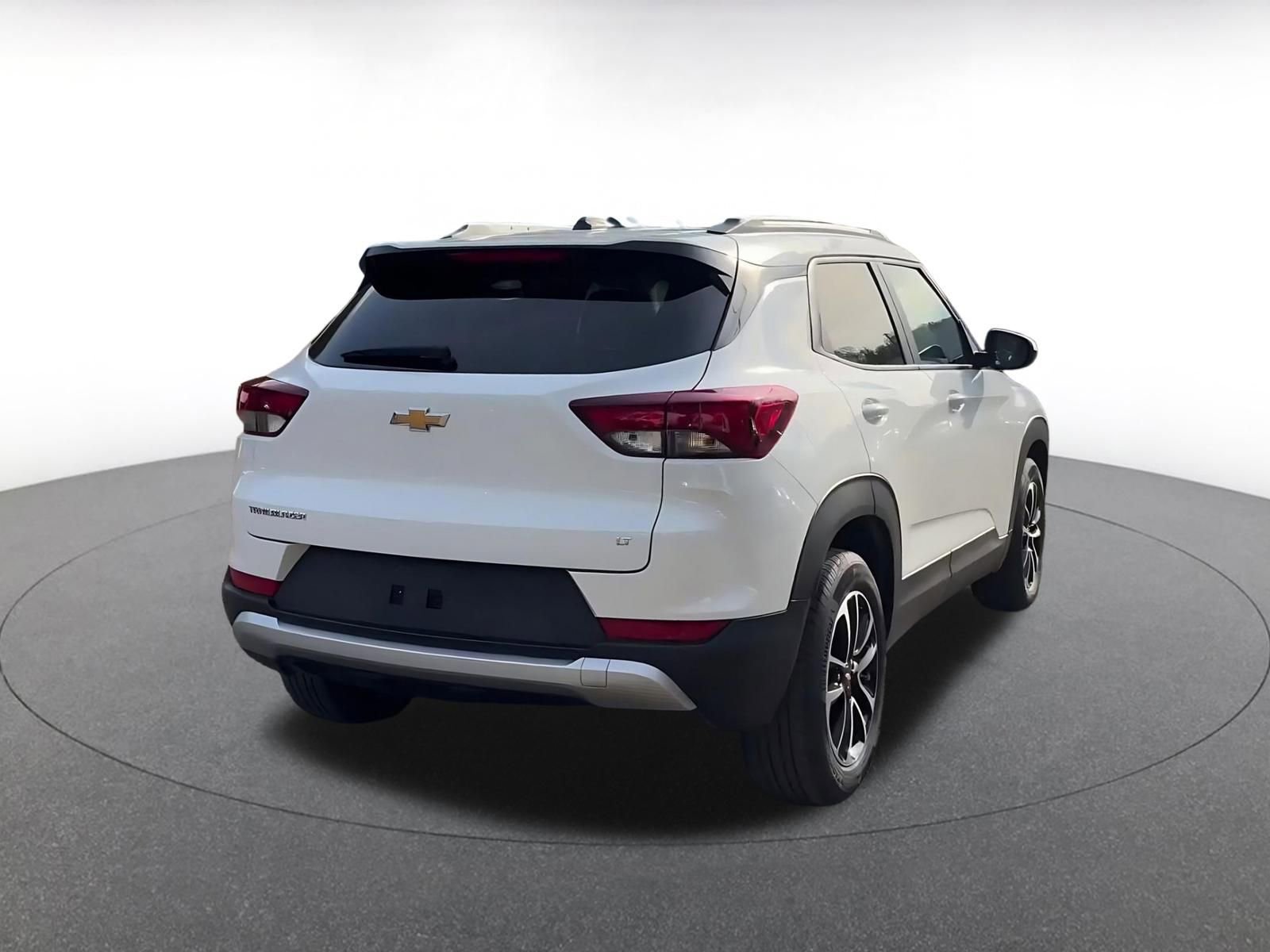 Thumbnail: 2025 Chevrolet TrailBlazer - 14
