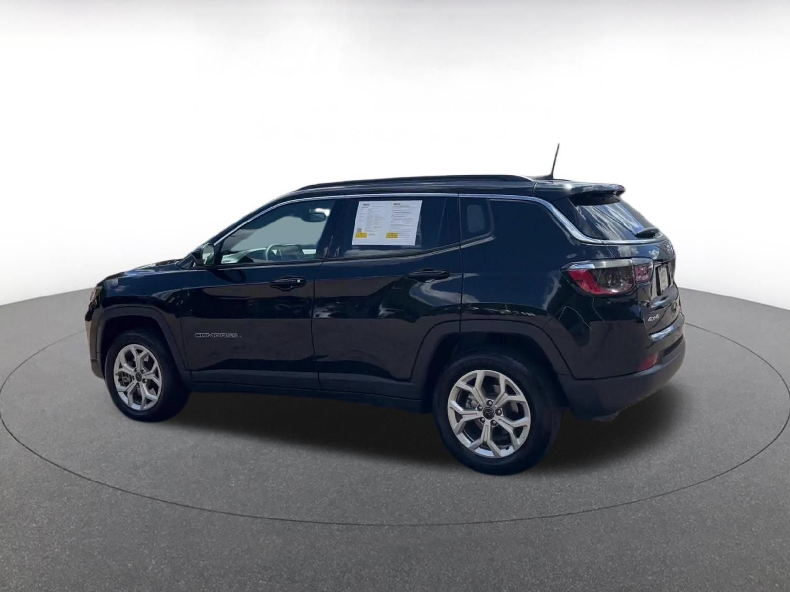 Thumbnail: 2025 Jeep Compass - 10
