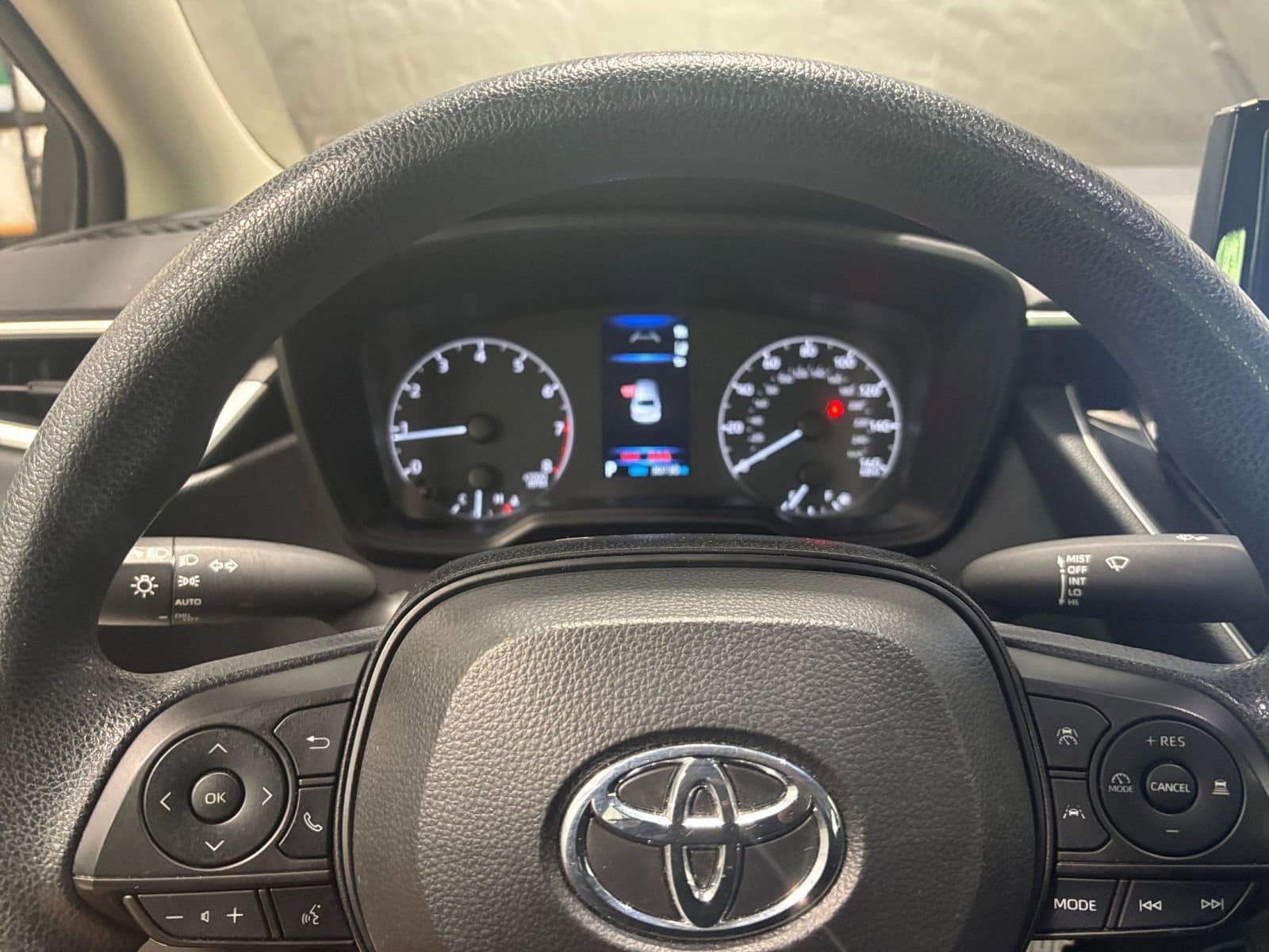Thumbnail: 2024 Toyota Corolla - 25