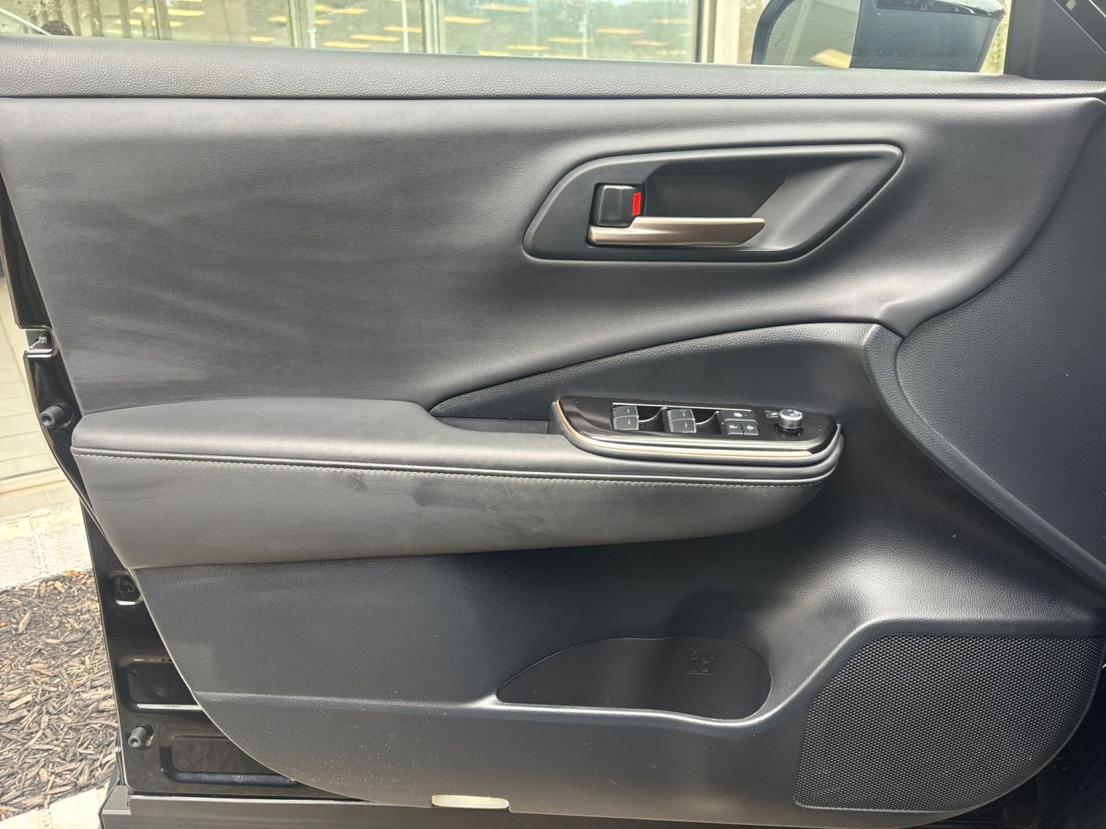 Thumbnail: 2025 Toyota Crown - 18