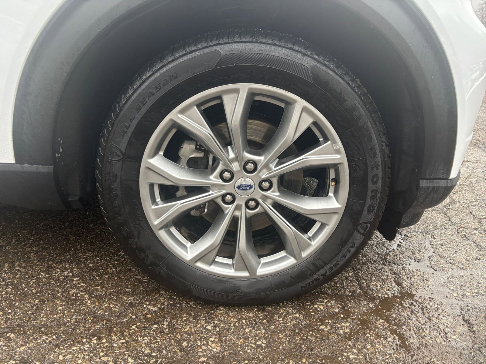 Thumbnail: 2023 Ford Explorer - 32