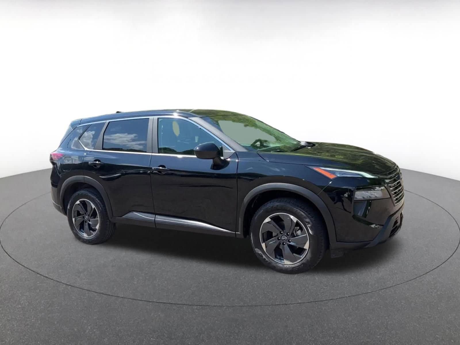 Thumbnail: 2025 Nissan Rogue - 2