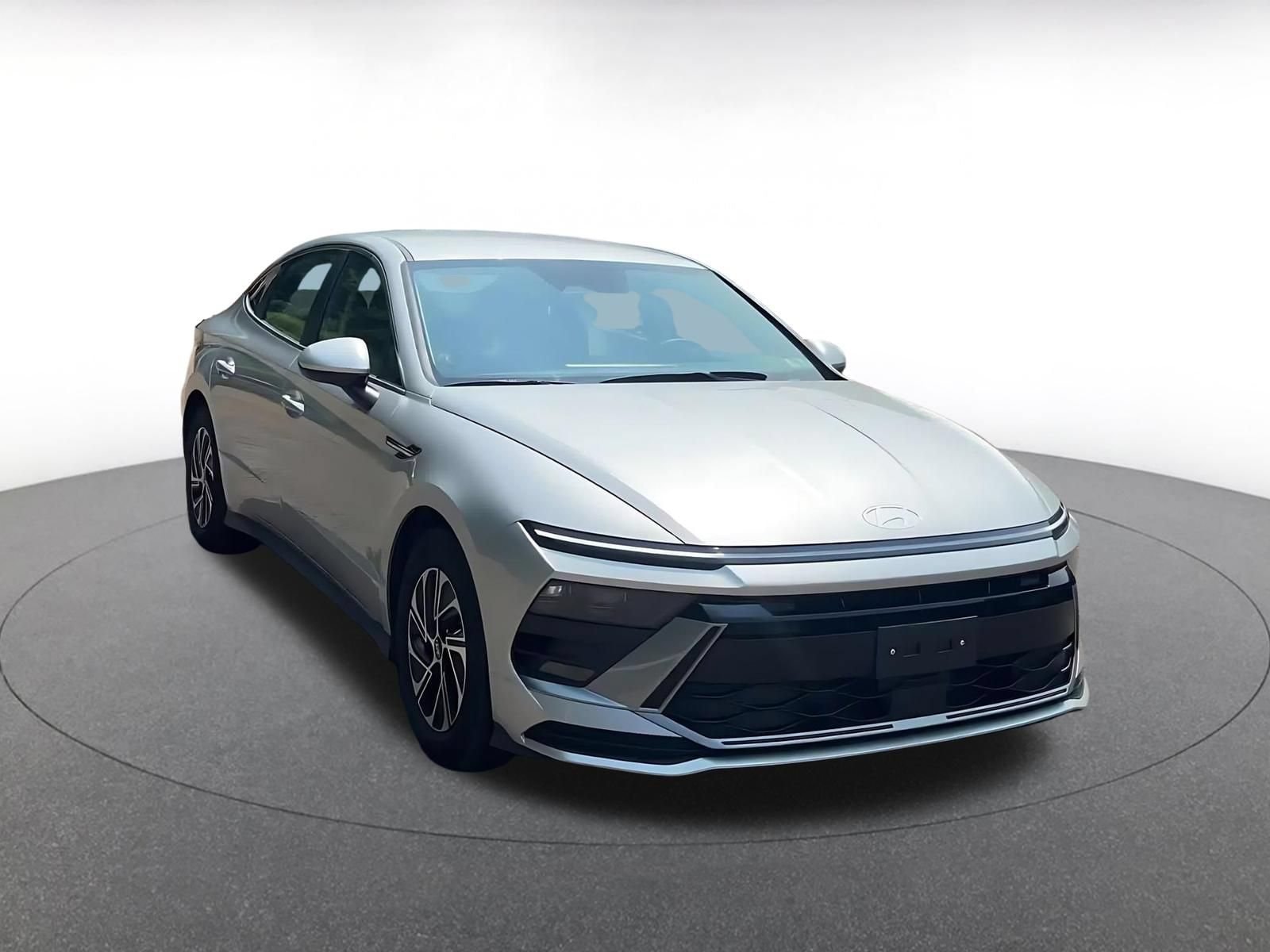 Thumbnail: 2026 Hyundai Sonata - 3